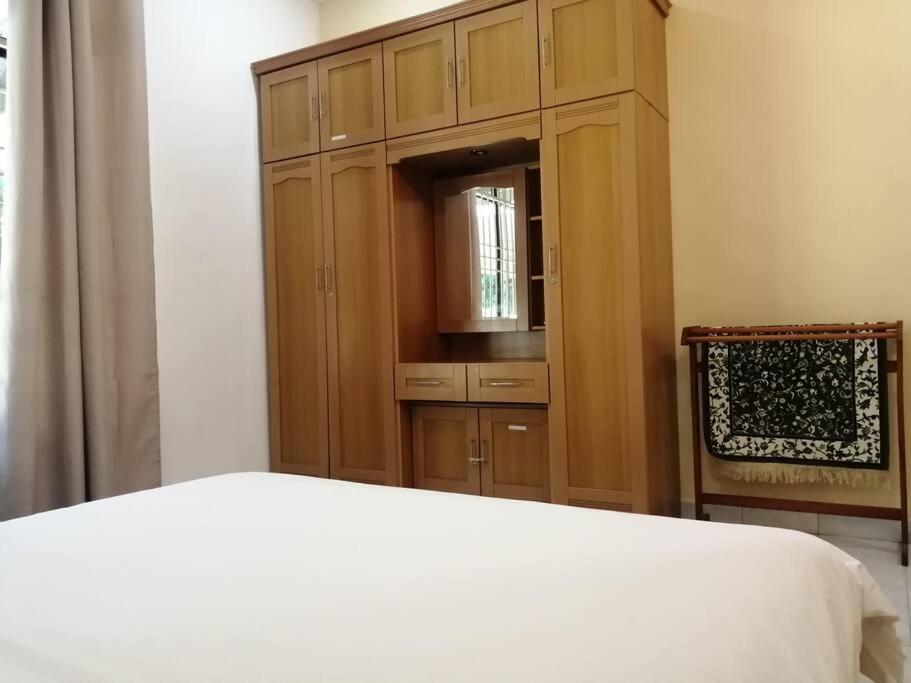 Cozy SEMI-D Home, Bandar Perdana - 3 Airconds photo 4