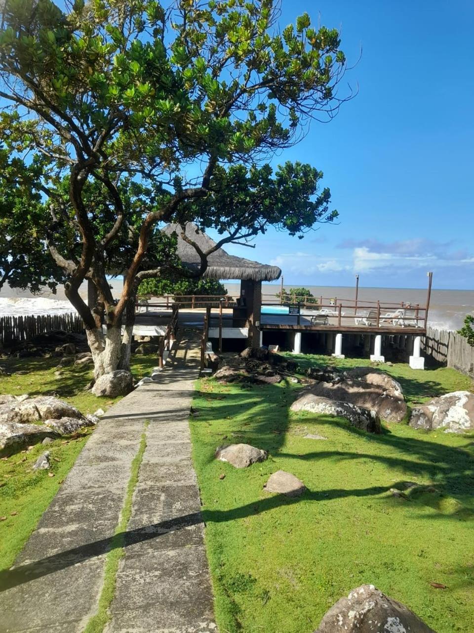 Flat no Condominio Jubiaba