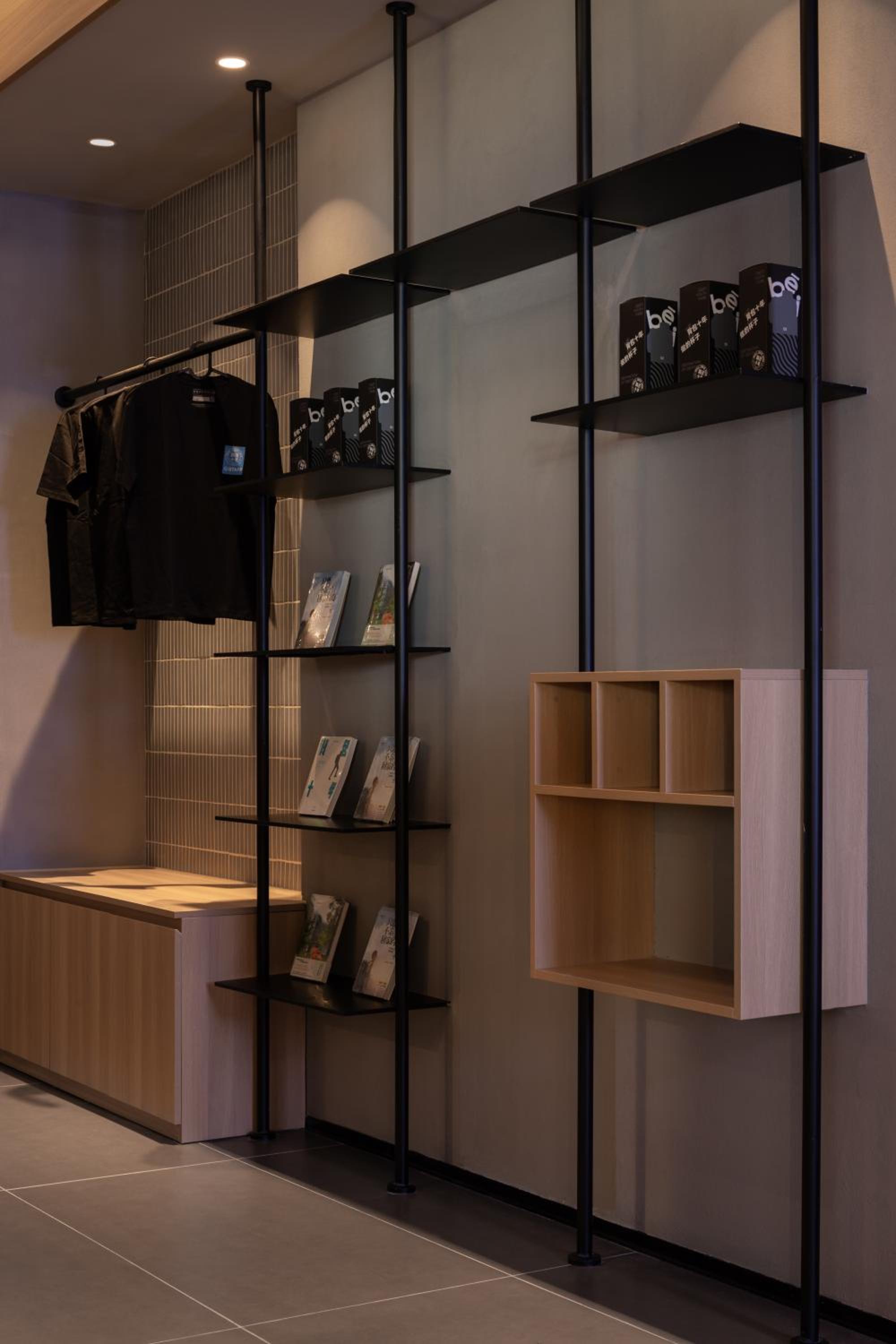Xiamen Desti Youth Park Hostel Zhongshan Road -24H Reception&English Service& Cafe& Bar& Luggage Storage& Large Public Area