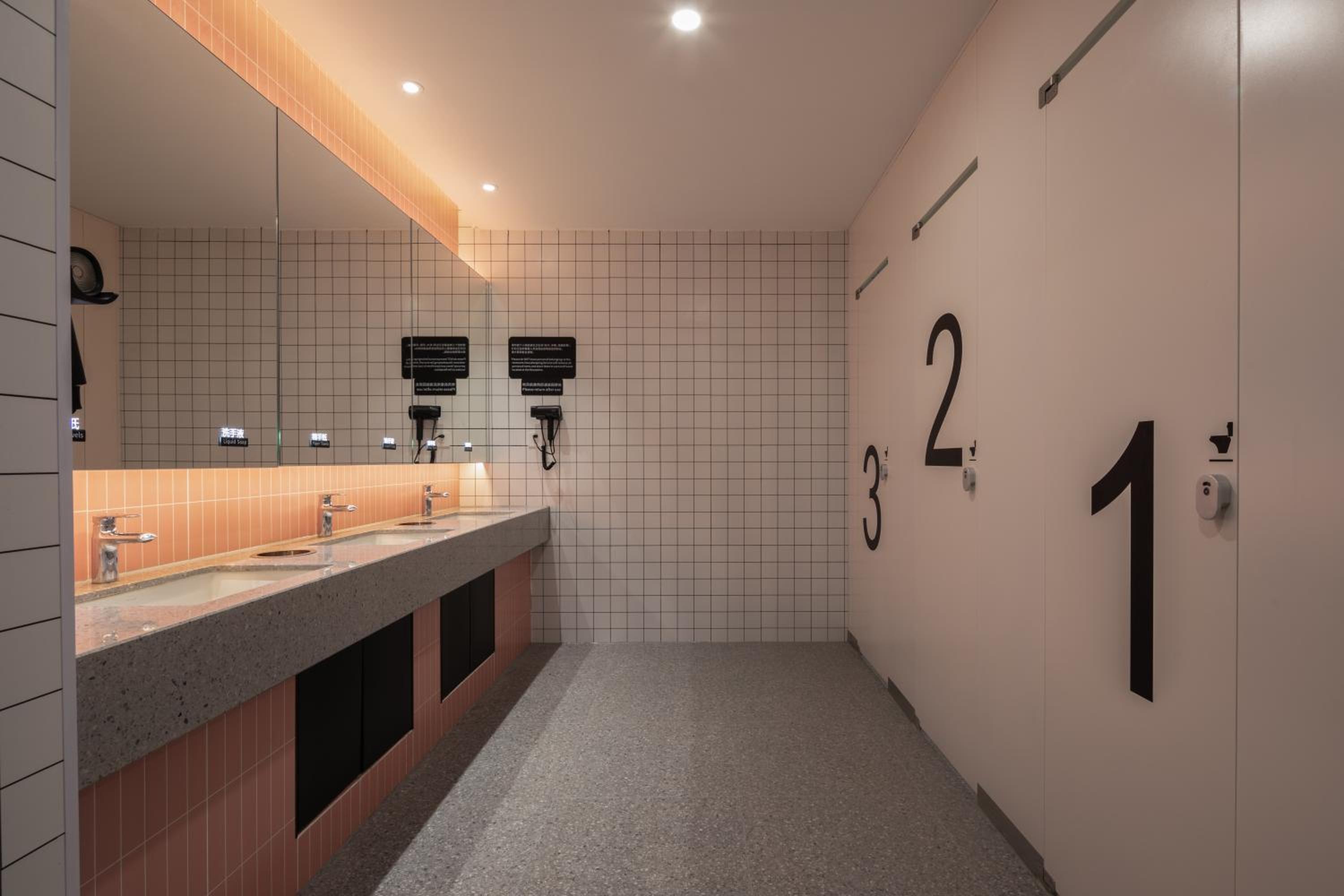 Xiamen Desti Youth Park Hostel Zhongshan Road -24H Reception&English Service& Cafe& Bar& Luggage Storage& Large Public Area