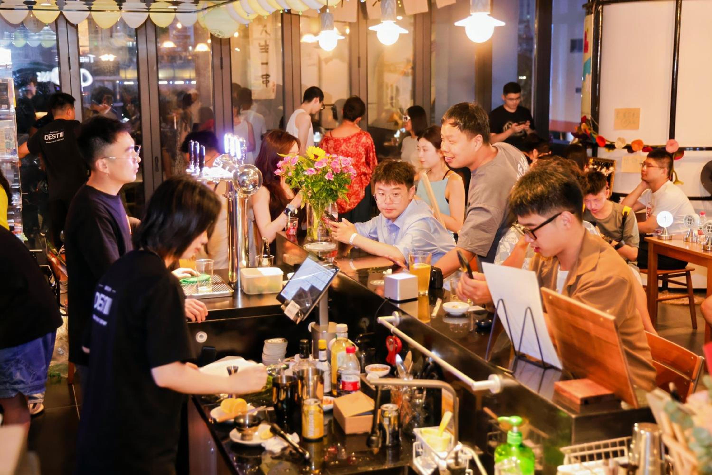 Xiamen Desti Youth Park Hostel Zhongshan Road -24H Reception&English Service& Cafe& Bar& Luggage Storage& Large Public Area