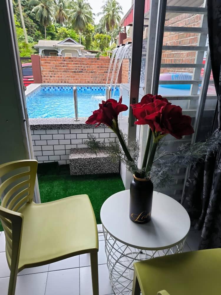 Adeliaz D'Village Guest House, Bachok Kelantan With Private Pool photo 2