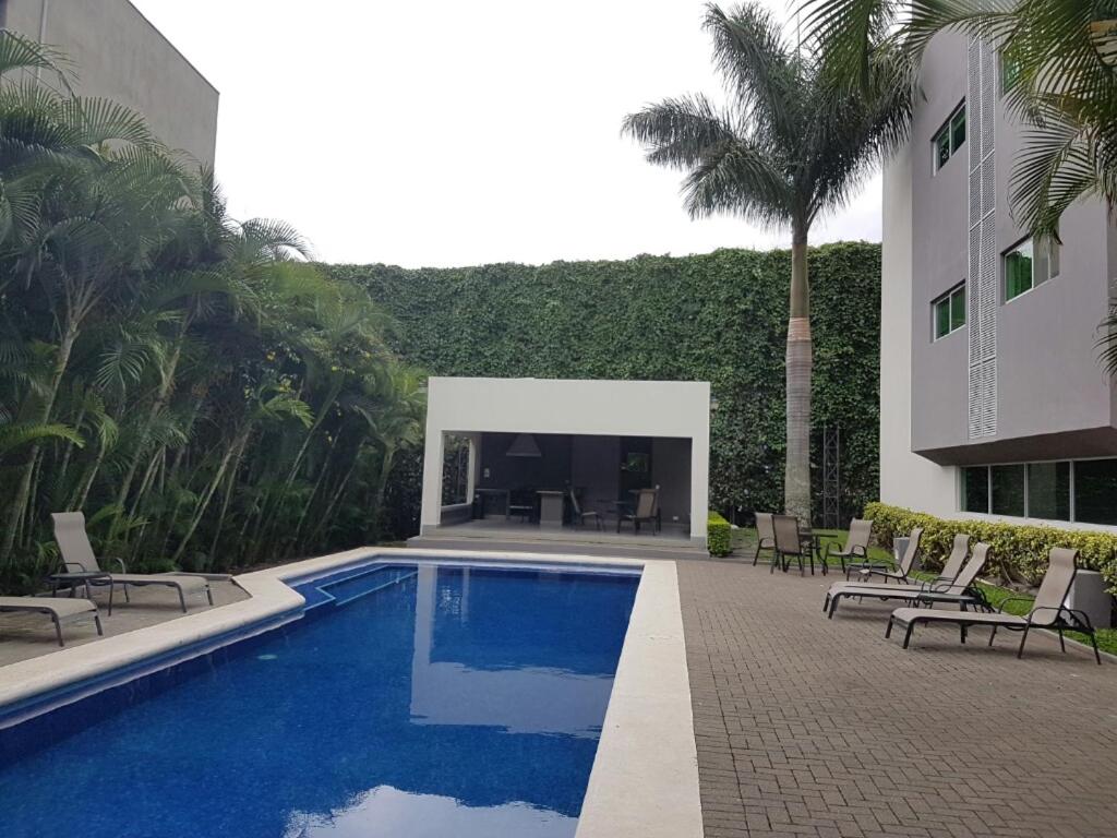 Santa Ana FLAT