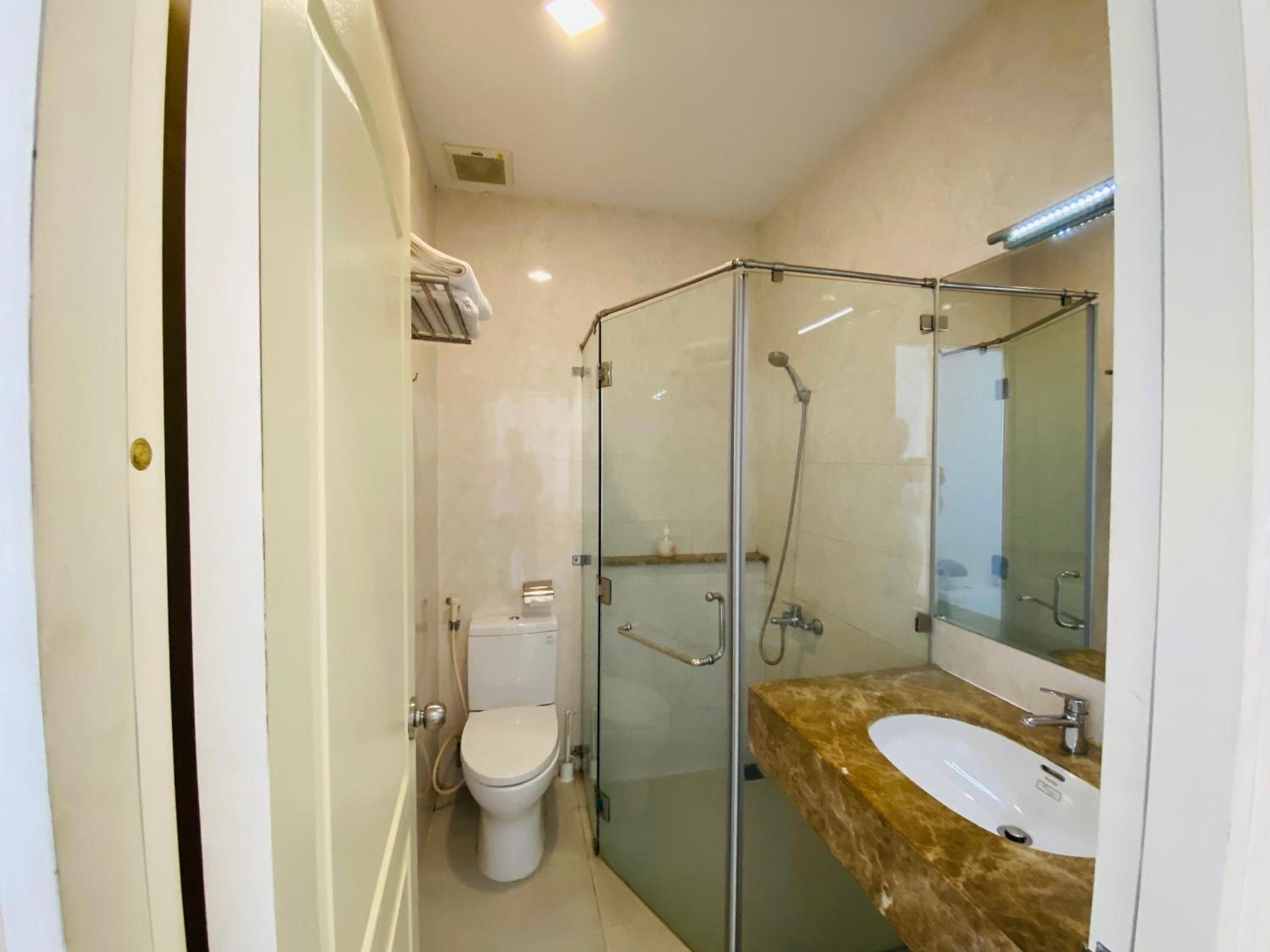 Pearl Service Apartment