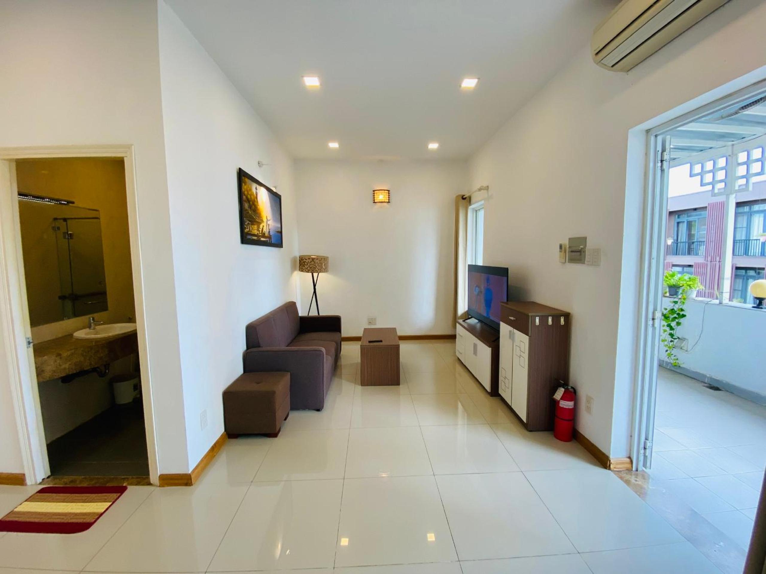 Pearl Service Apartment