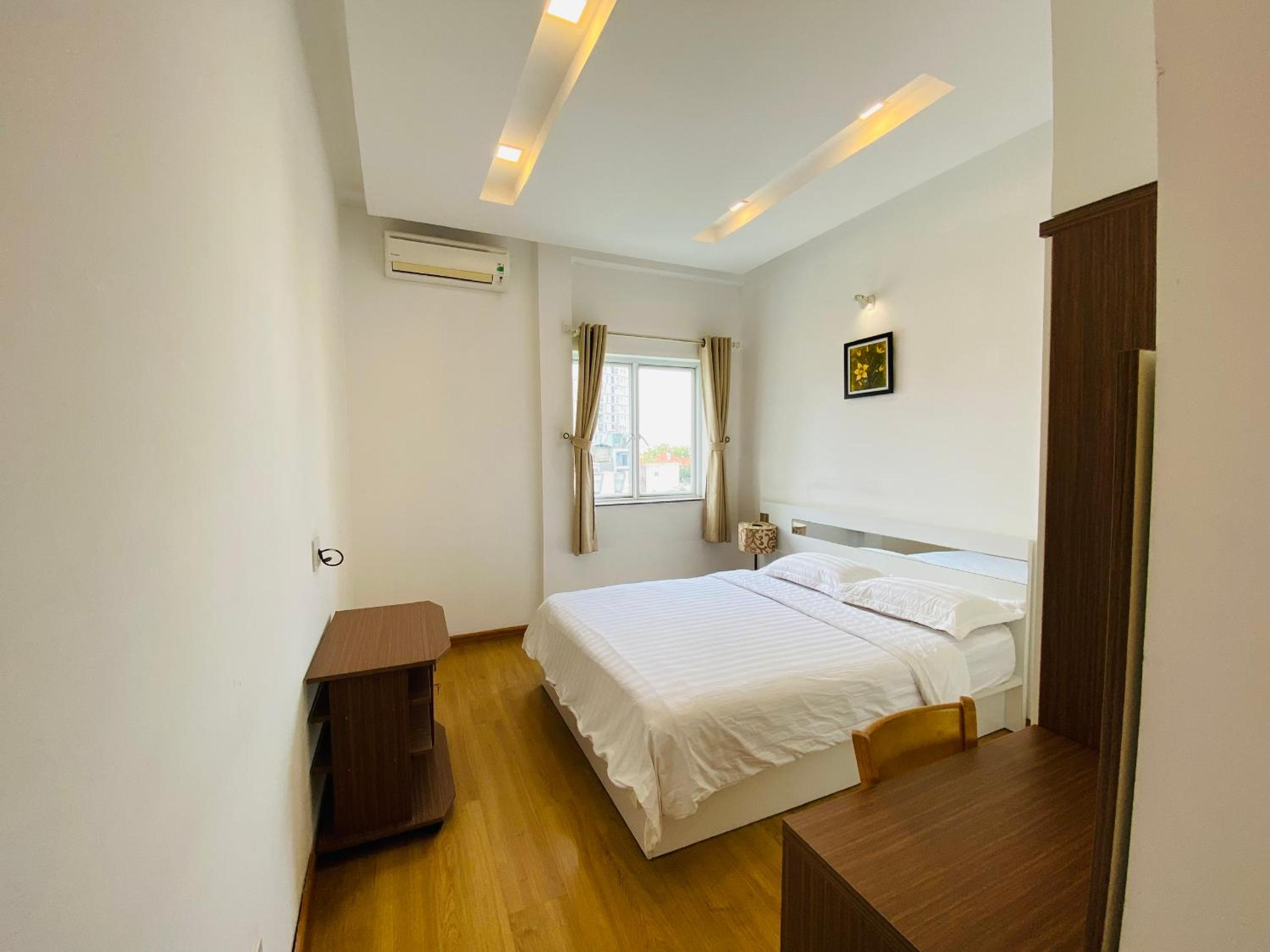 Pearl Service Apartment