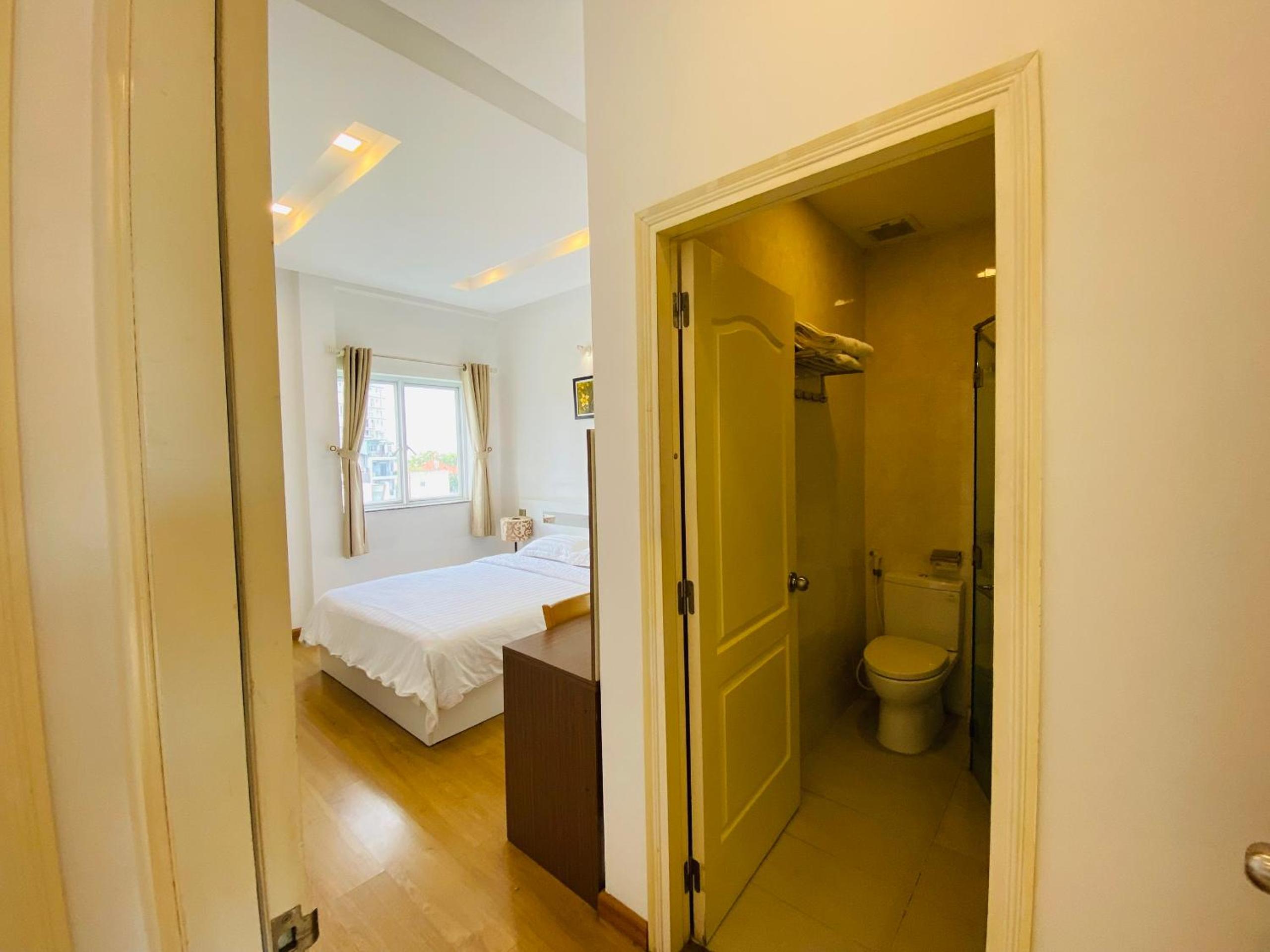 Pearl Service Apartment