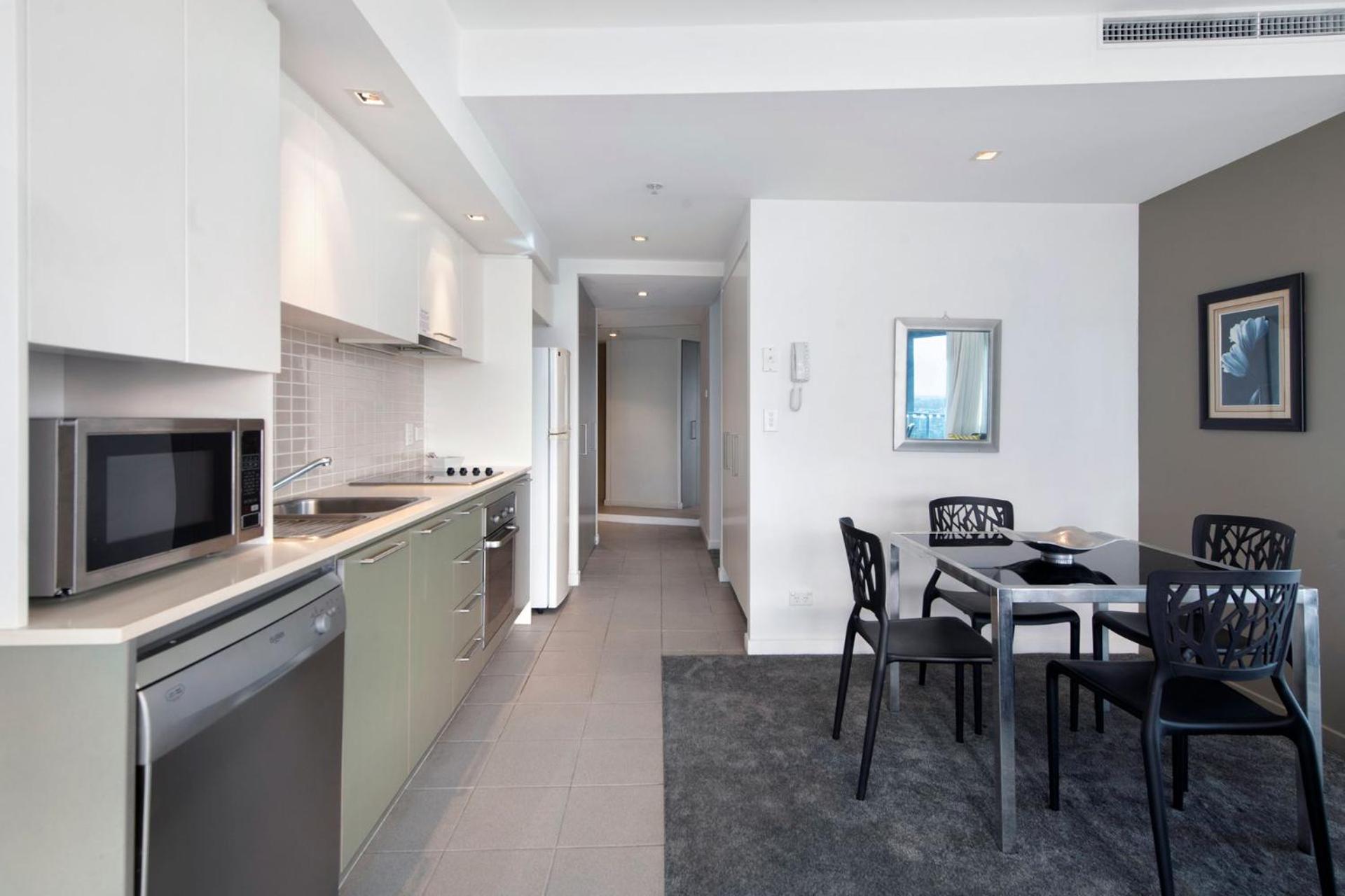 2 Bedroom Apartment Close To The Beach