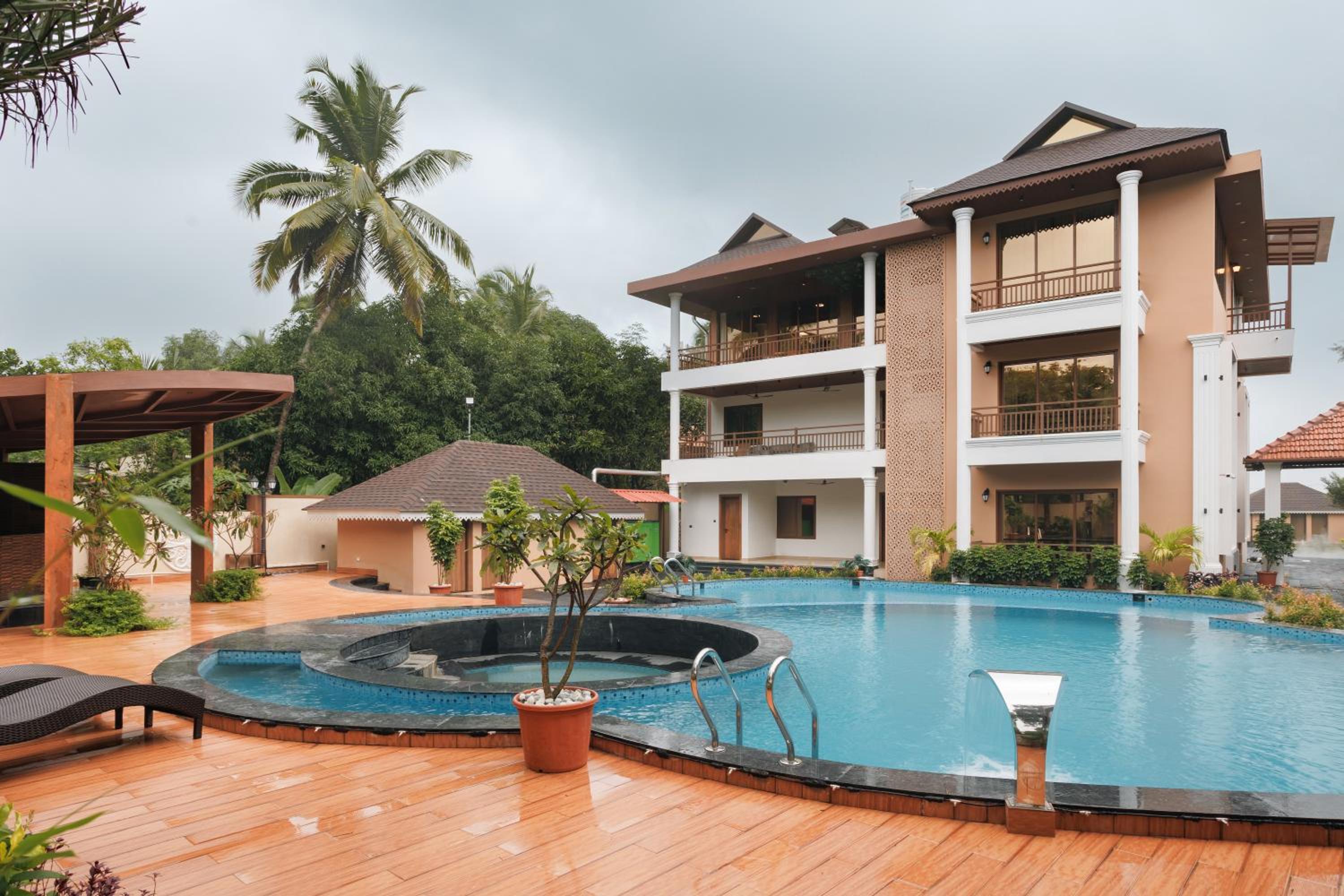 Royal Dreams Beach House view 5