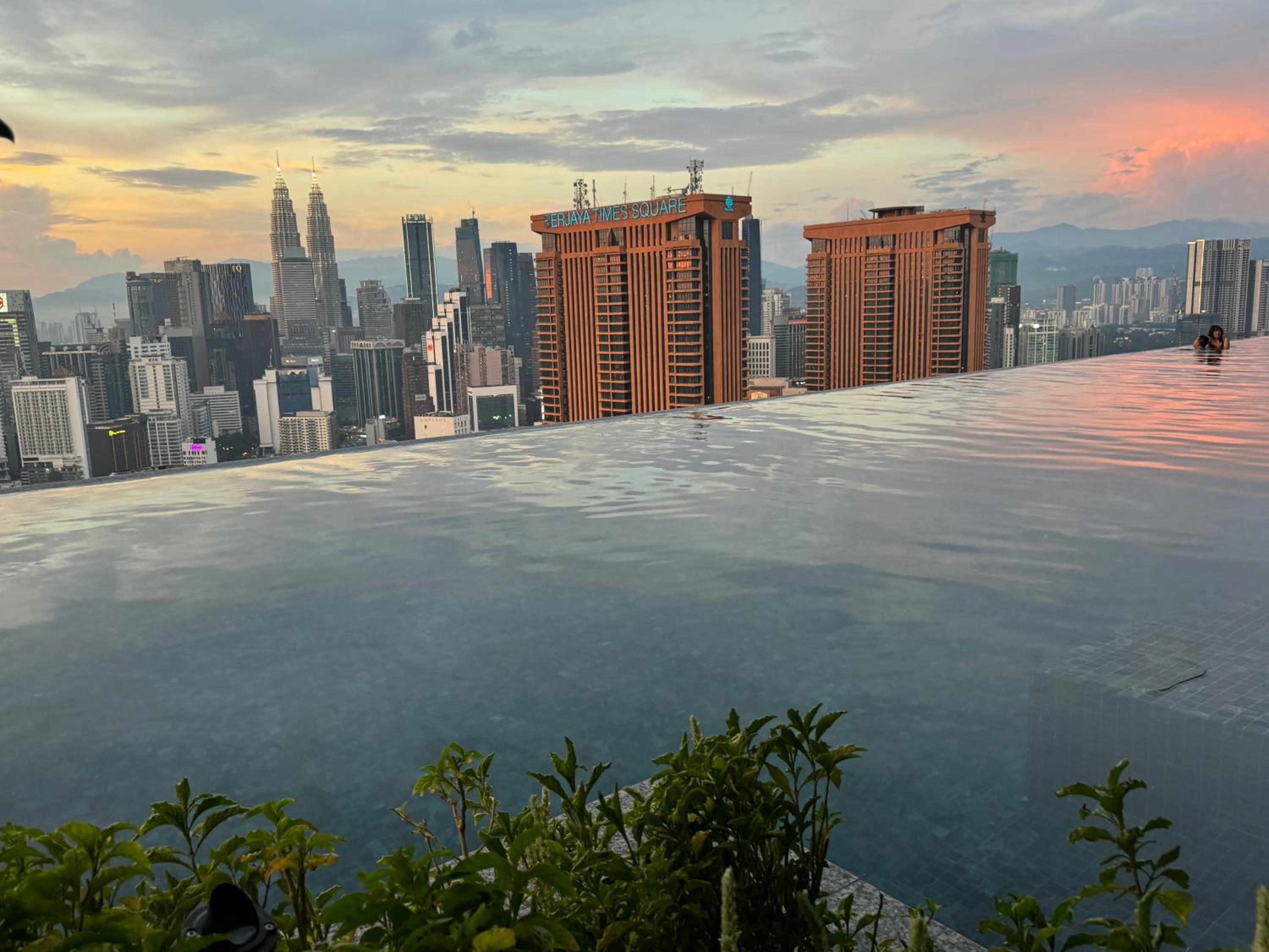 Lucentia Suites Klcc By Classy