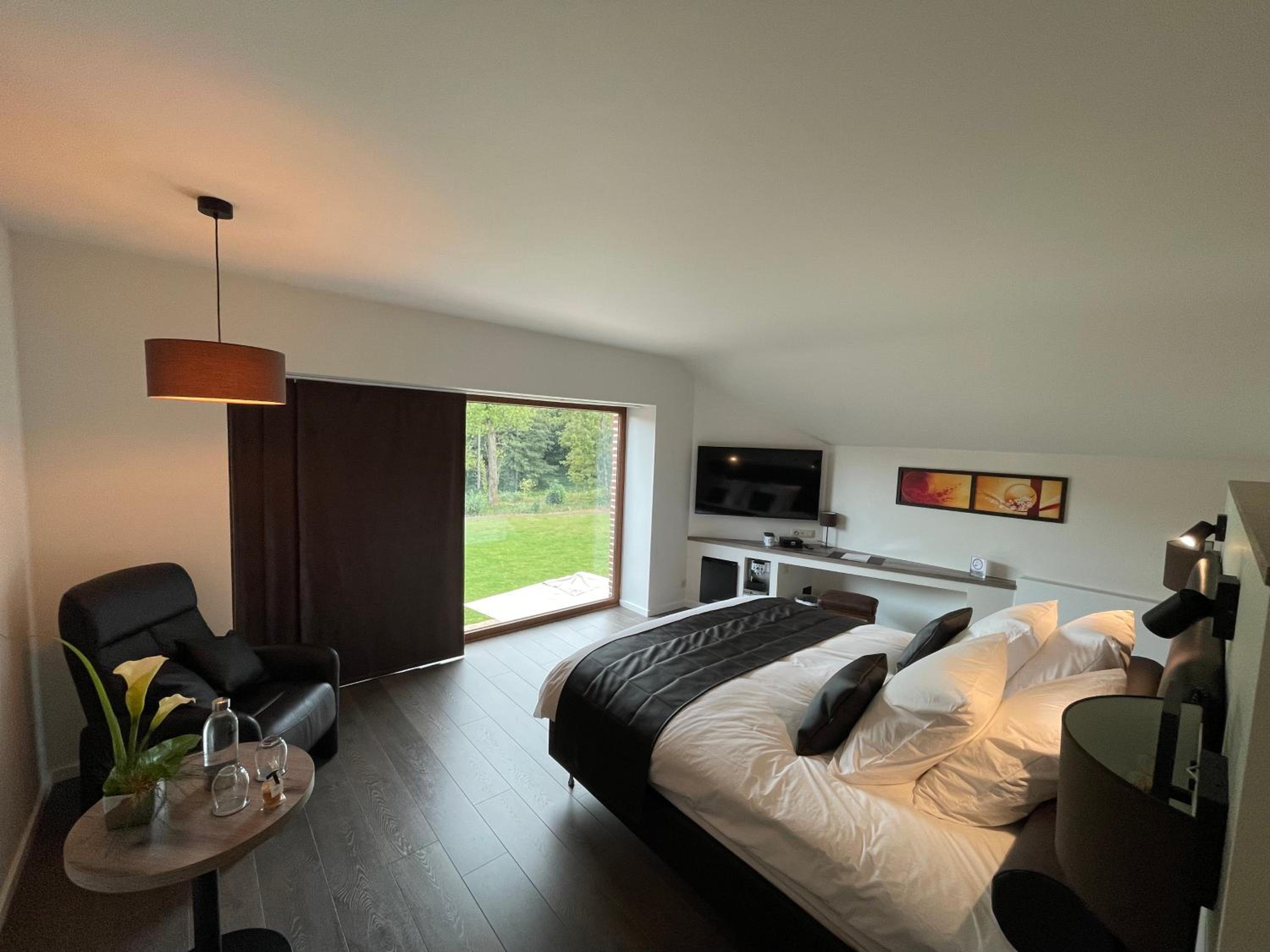 Domaine du Bois d'Hez - Corporate Privative Hotel view 3