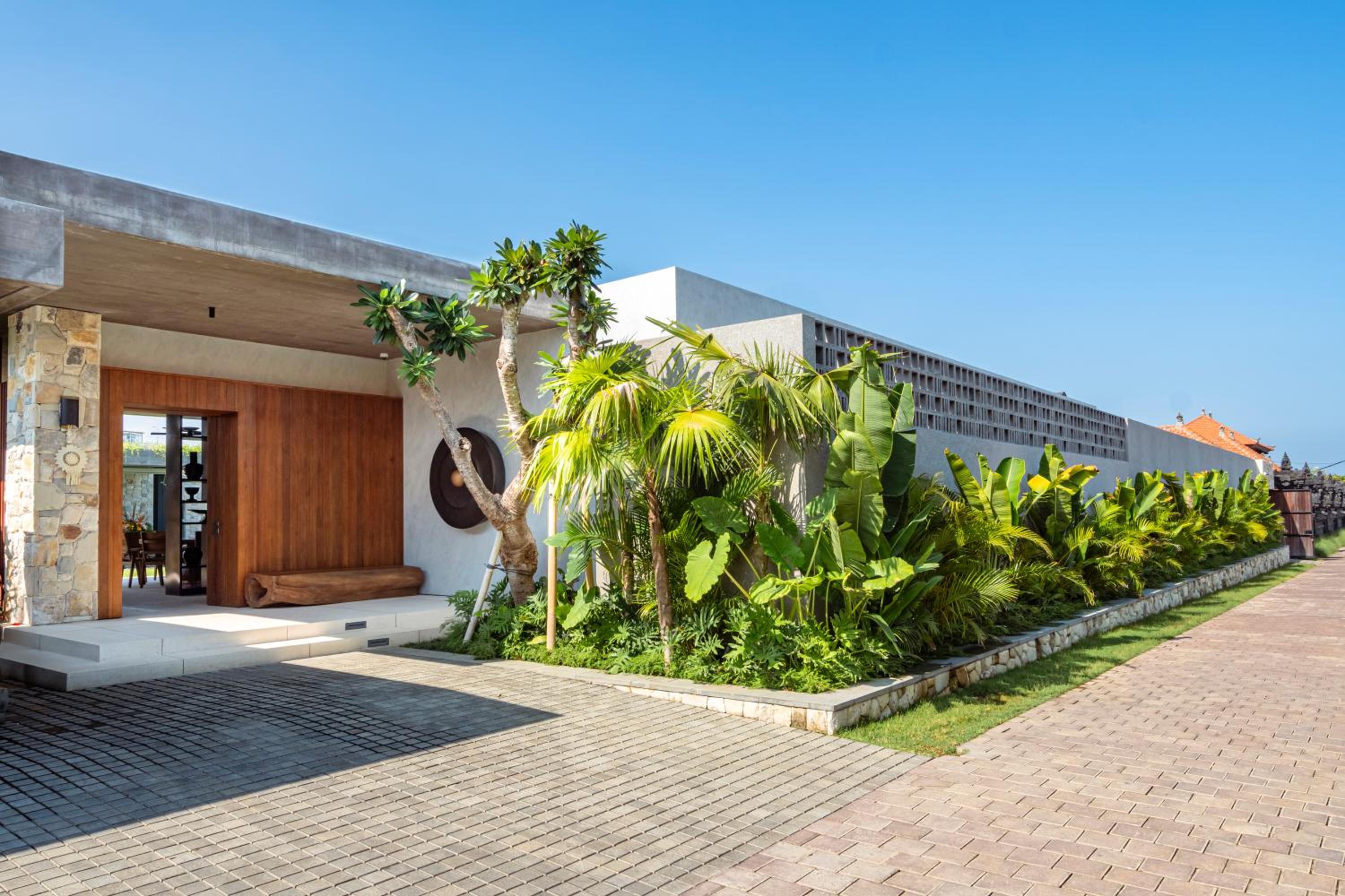 Hotel Salt Villa Canggu - Image 1