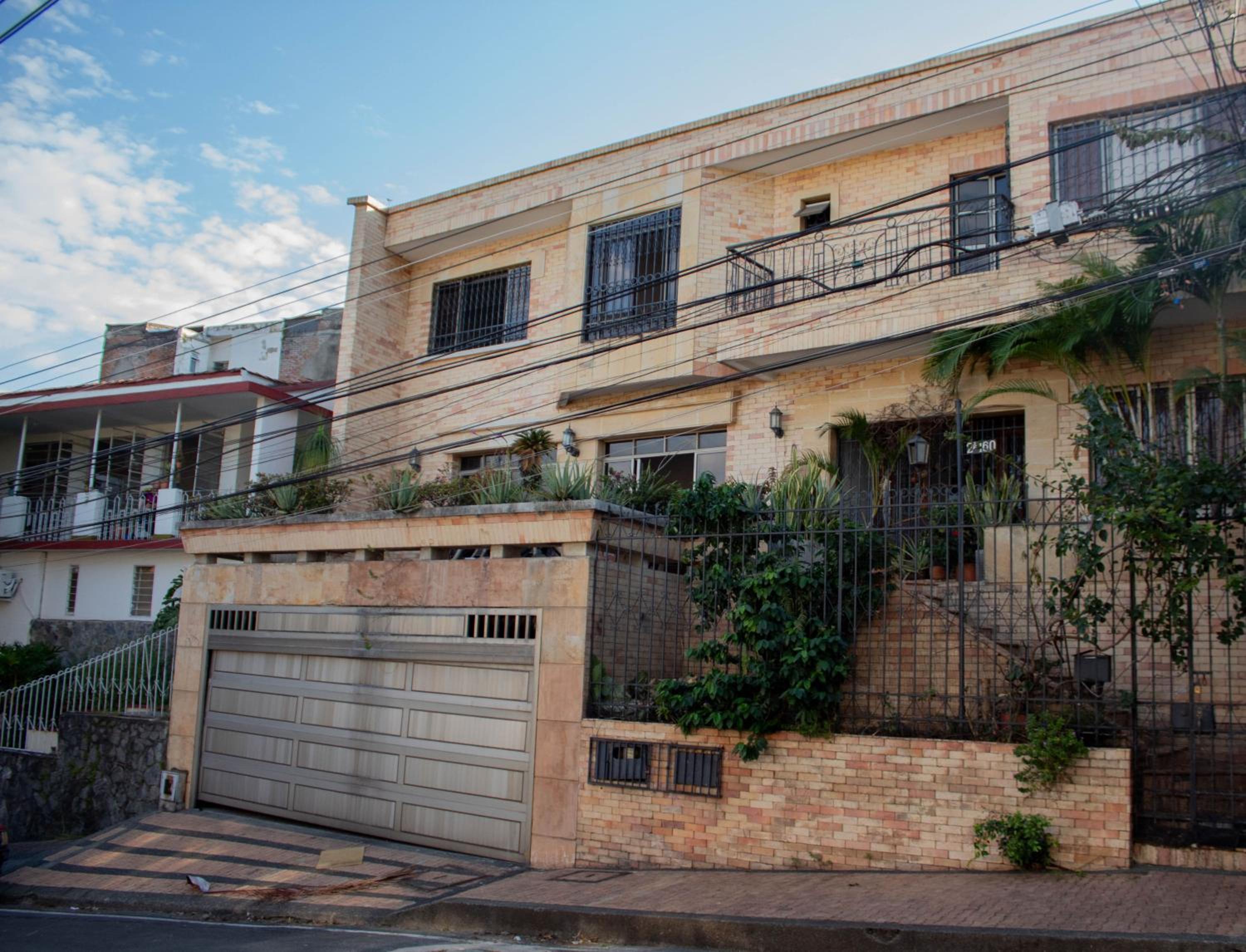La Clave House