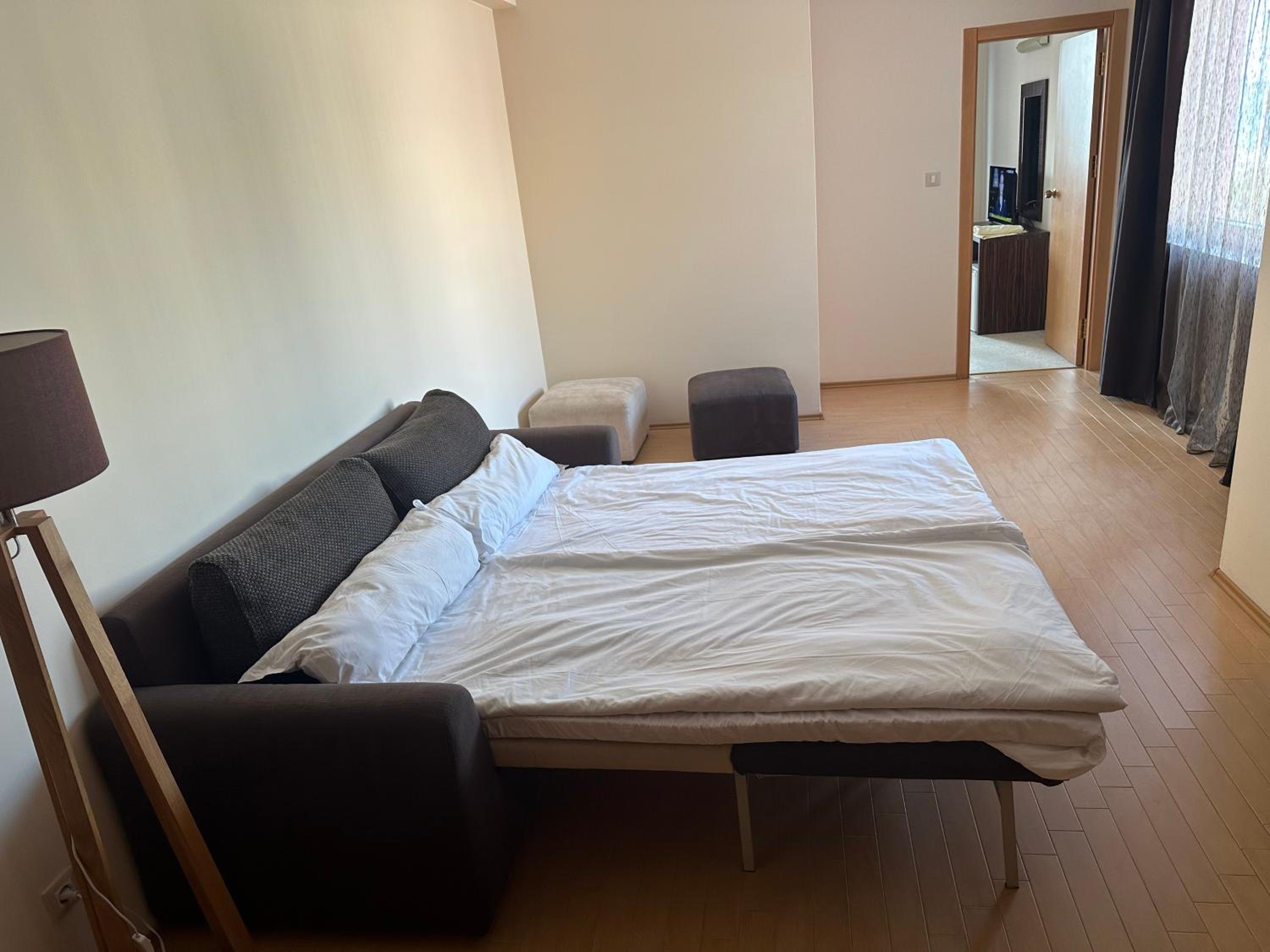 Sunny Majestic Private Apartment