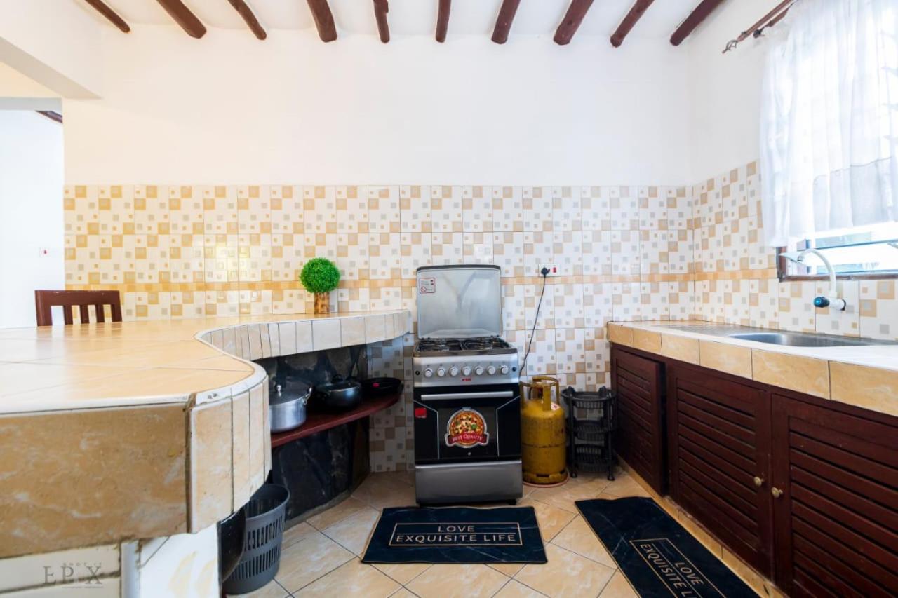 Ukunda Vacations - Beach road 3br Diani - Property Image 12