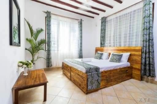Ukunda Vacations - Beach road 3br Diani - Property Image 5