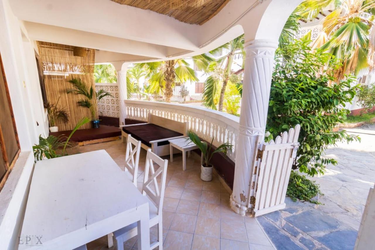 Ukunda Vacations - Beach road 3br Diani - Property Image 7