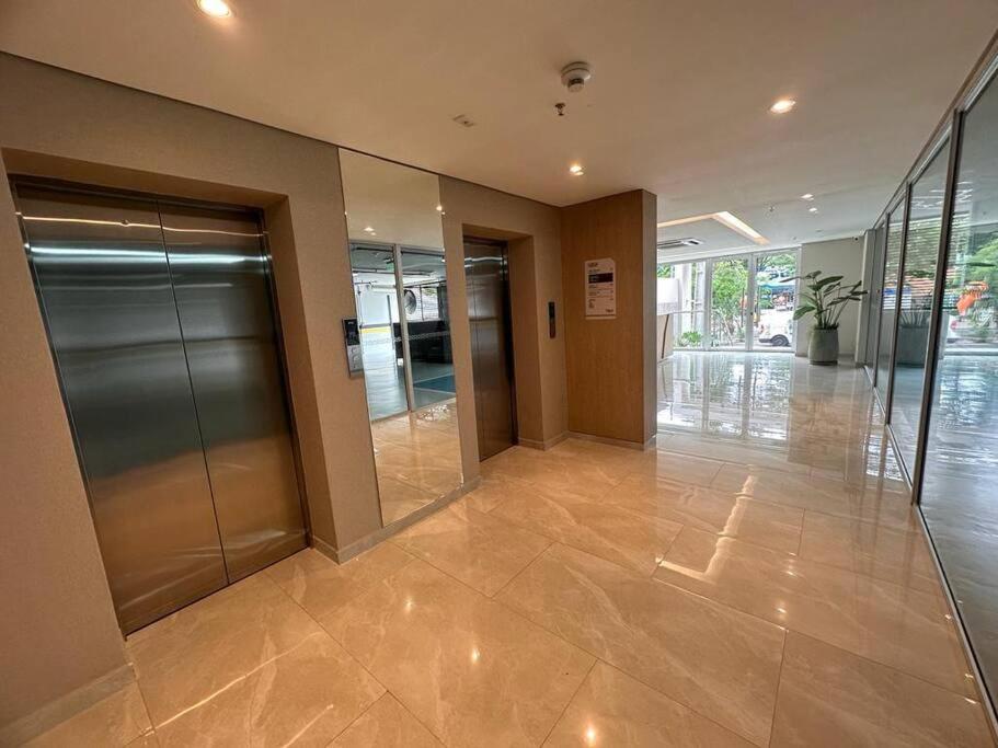 Lujoso apartamento, full amenities view 5