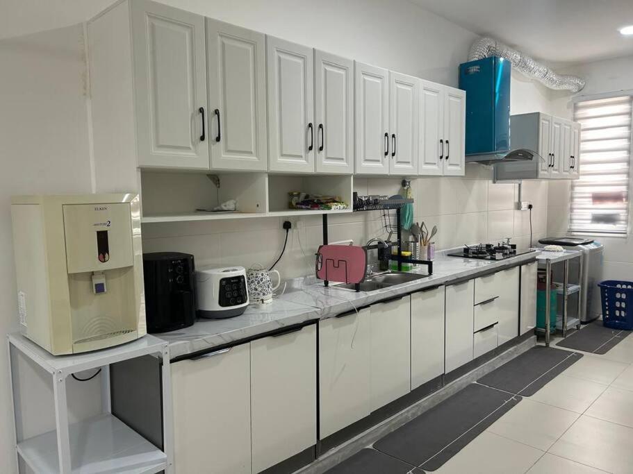 AD Sendayan Homestay