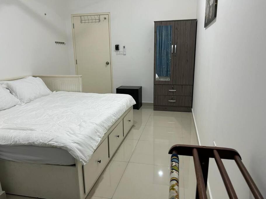AD Sendayan Homestay