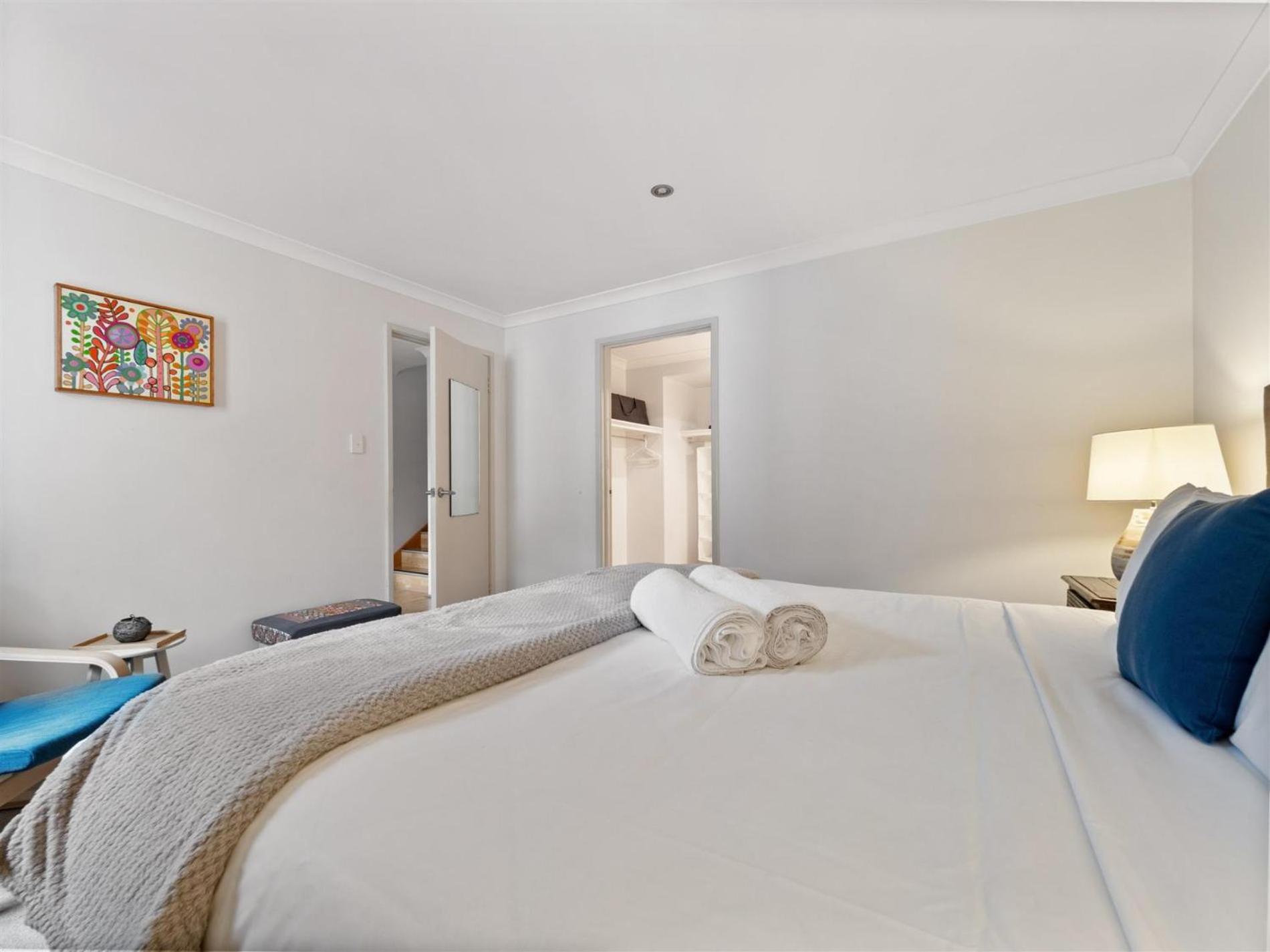 Townhouse 212 - Private - Central - Family Friendly view 5