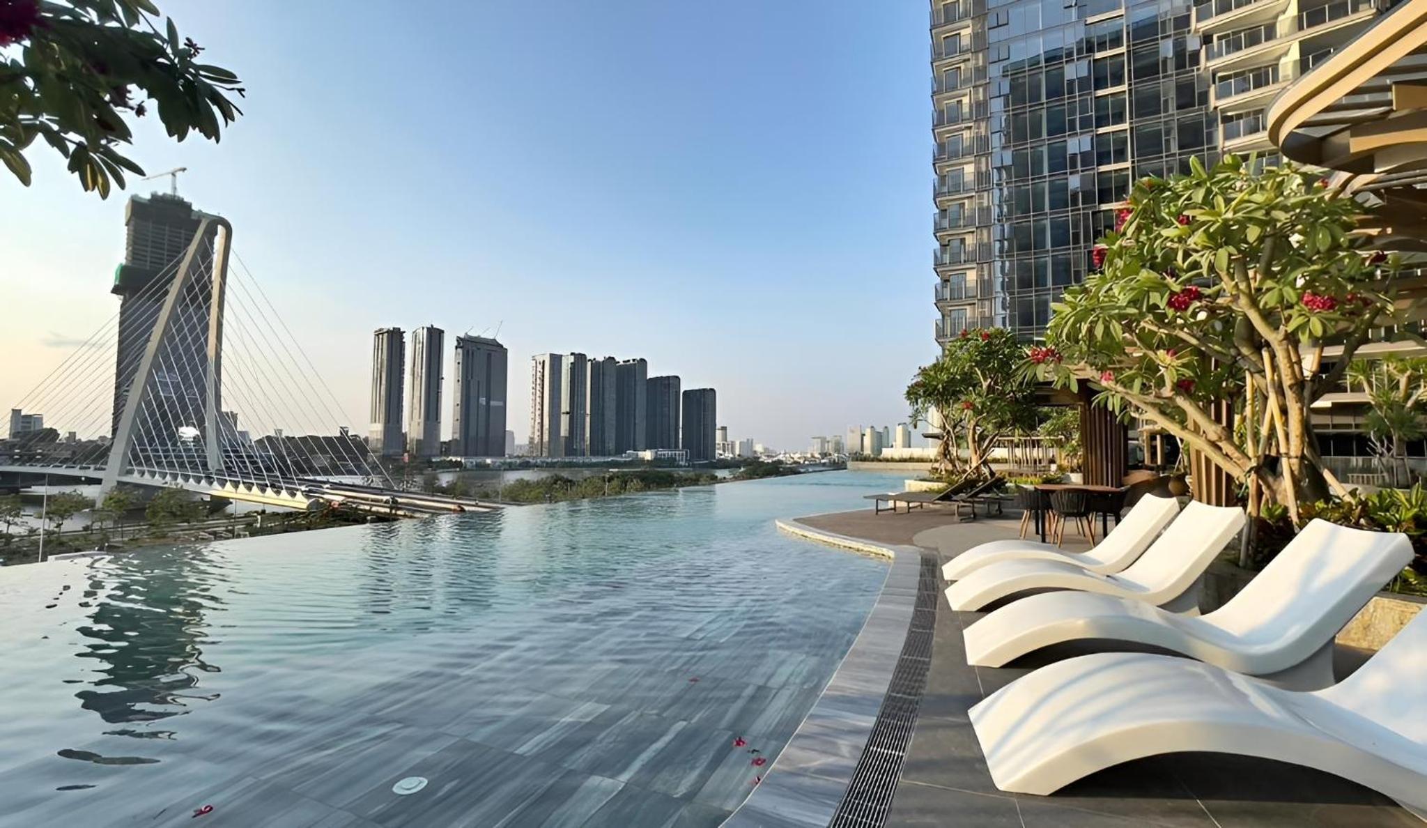 Smile Home - The Opera luxury - infinity pool