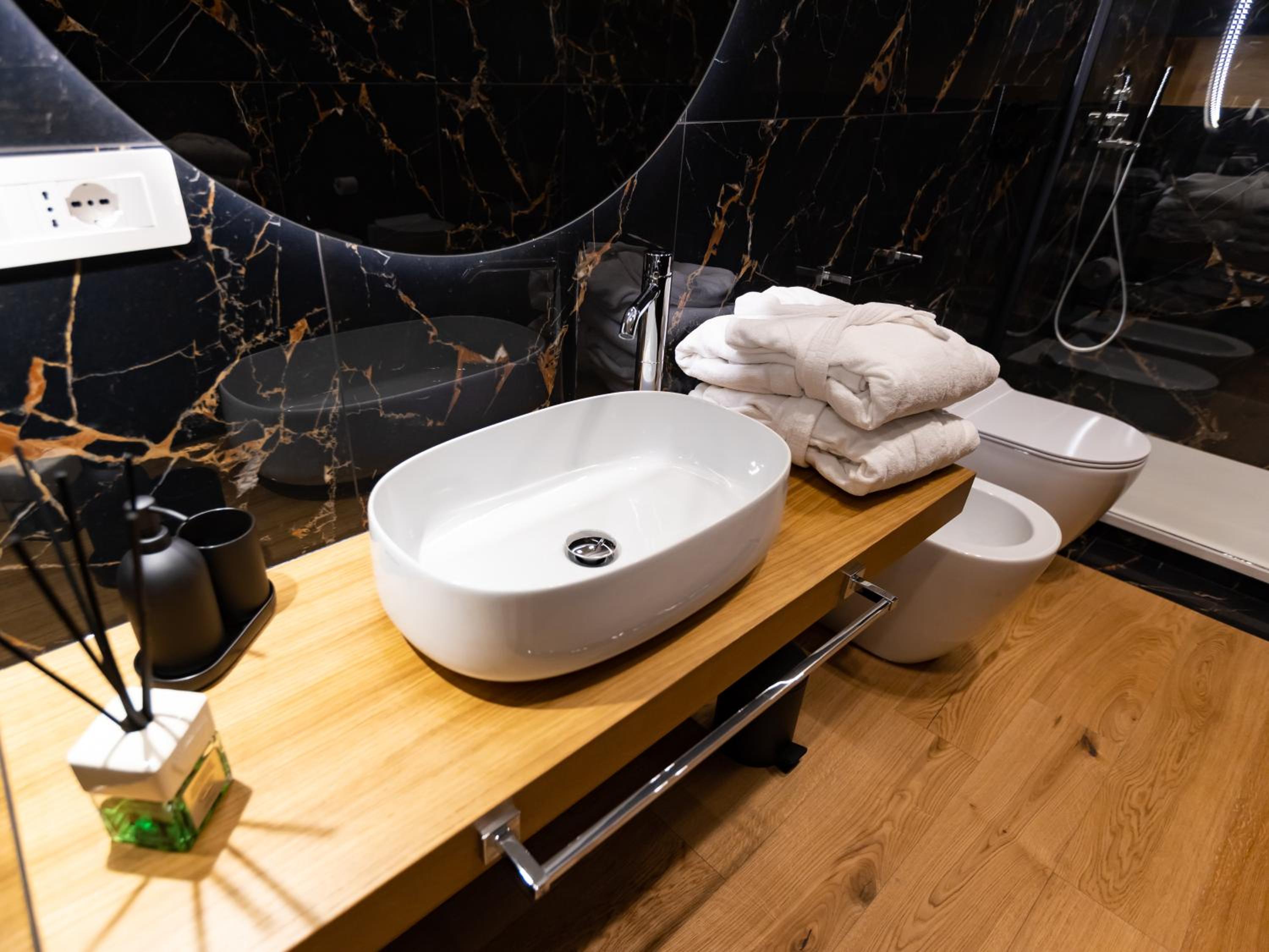 Regola Luxury Relais