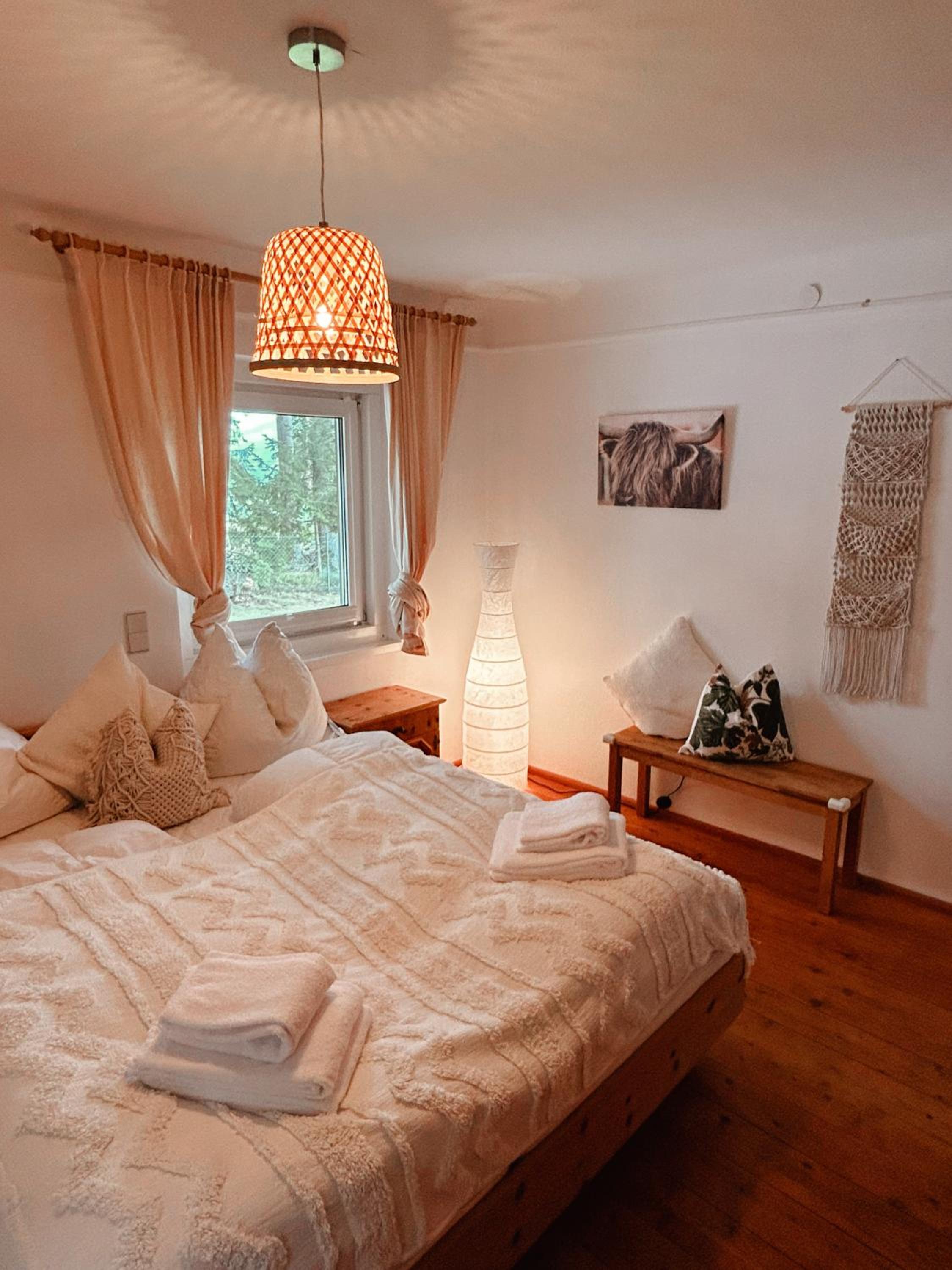 CHILLHAUS Pear Mountain by AA Holiday Homes
