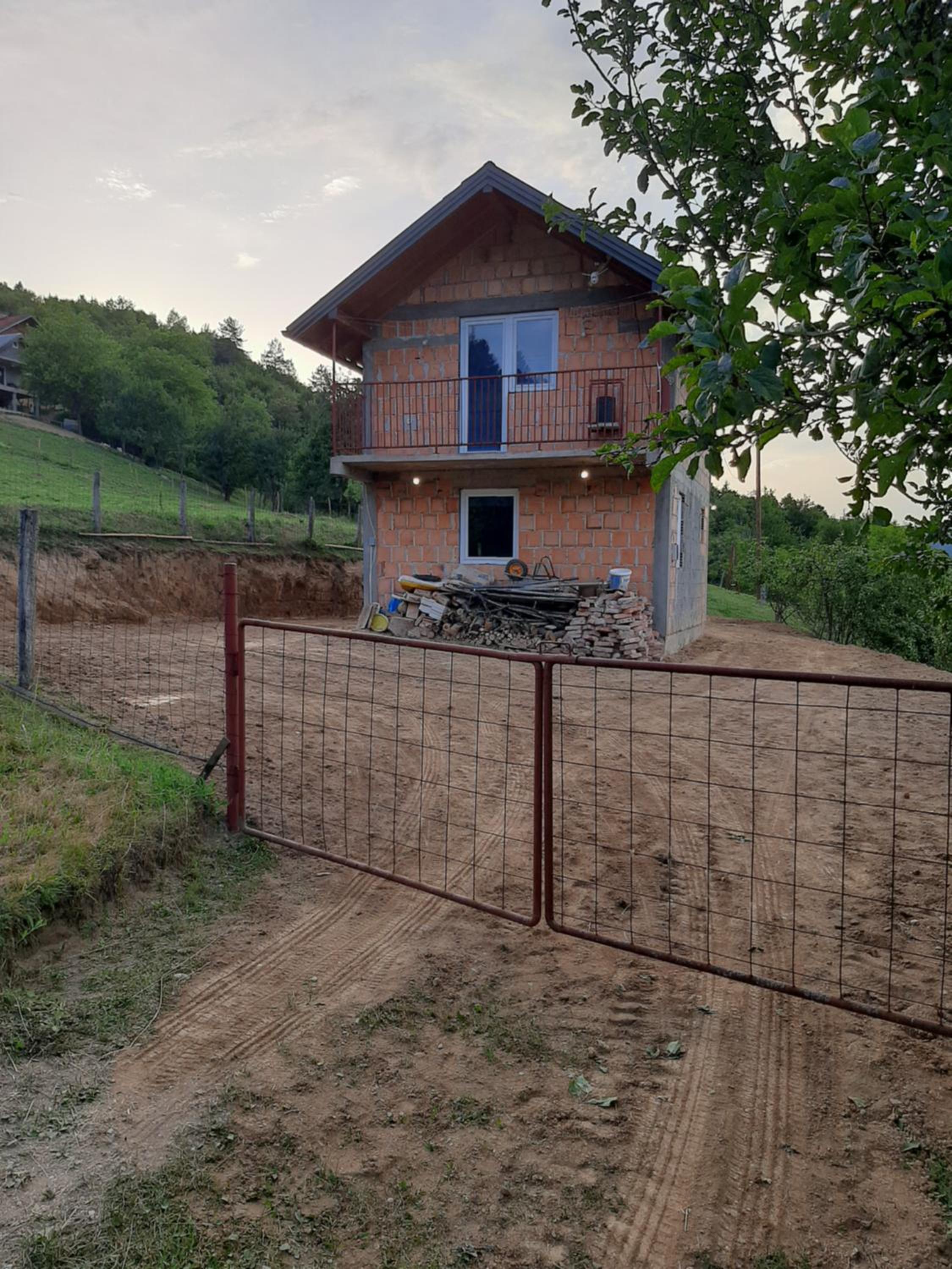 Gorazde vikendica