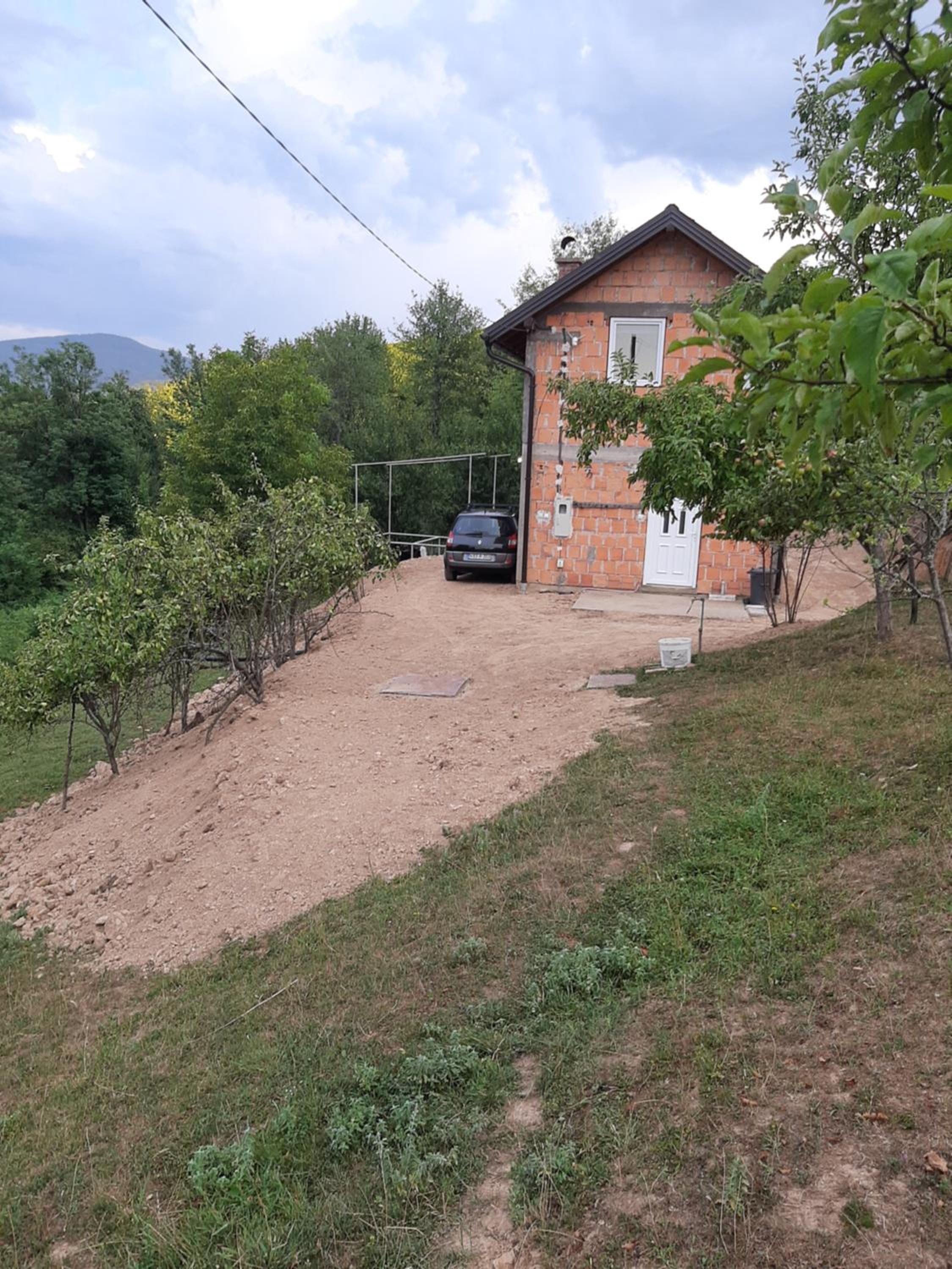 Gorazde vikendica