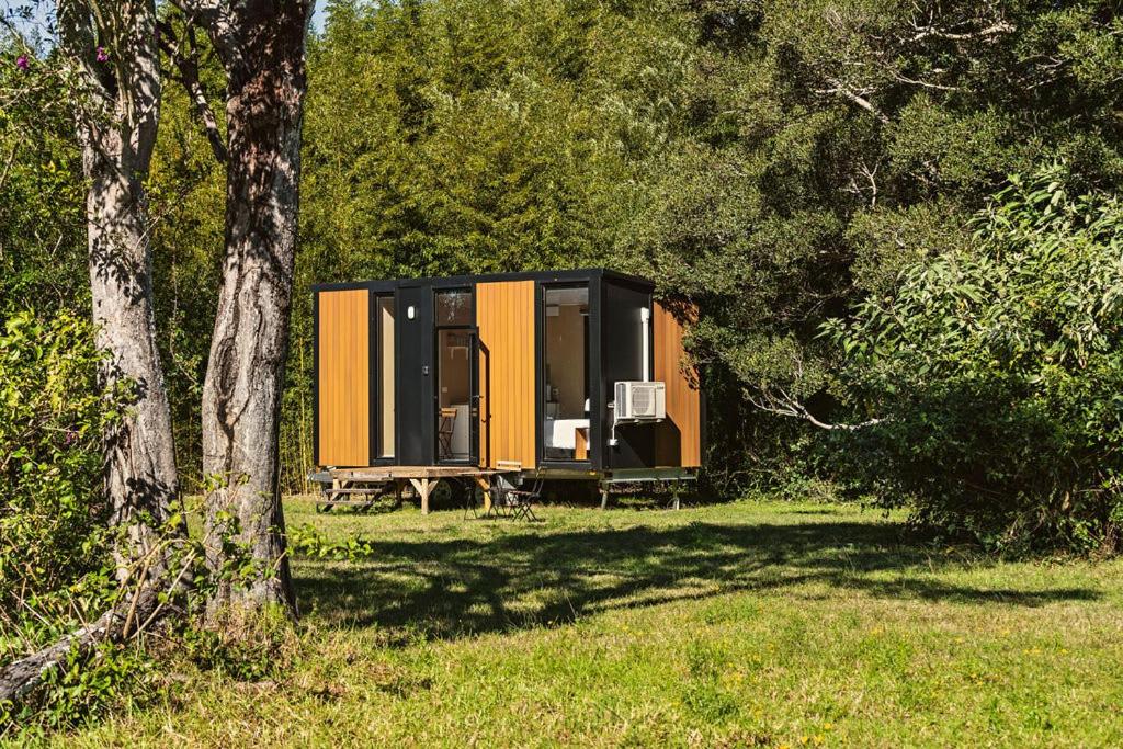 Huntingdon House by Tiny Away