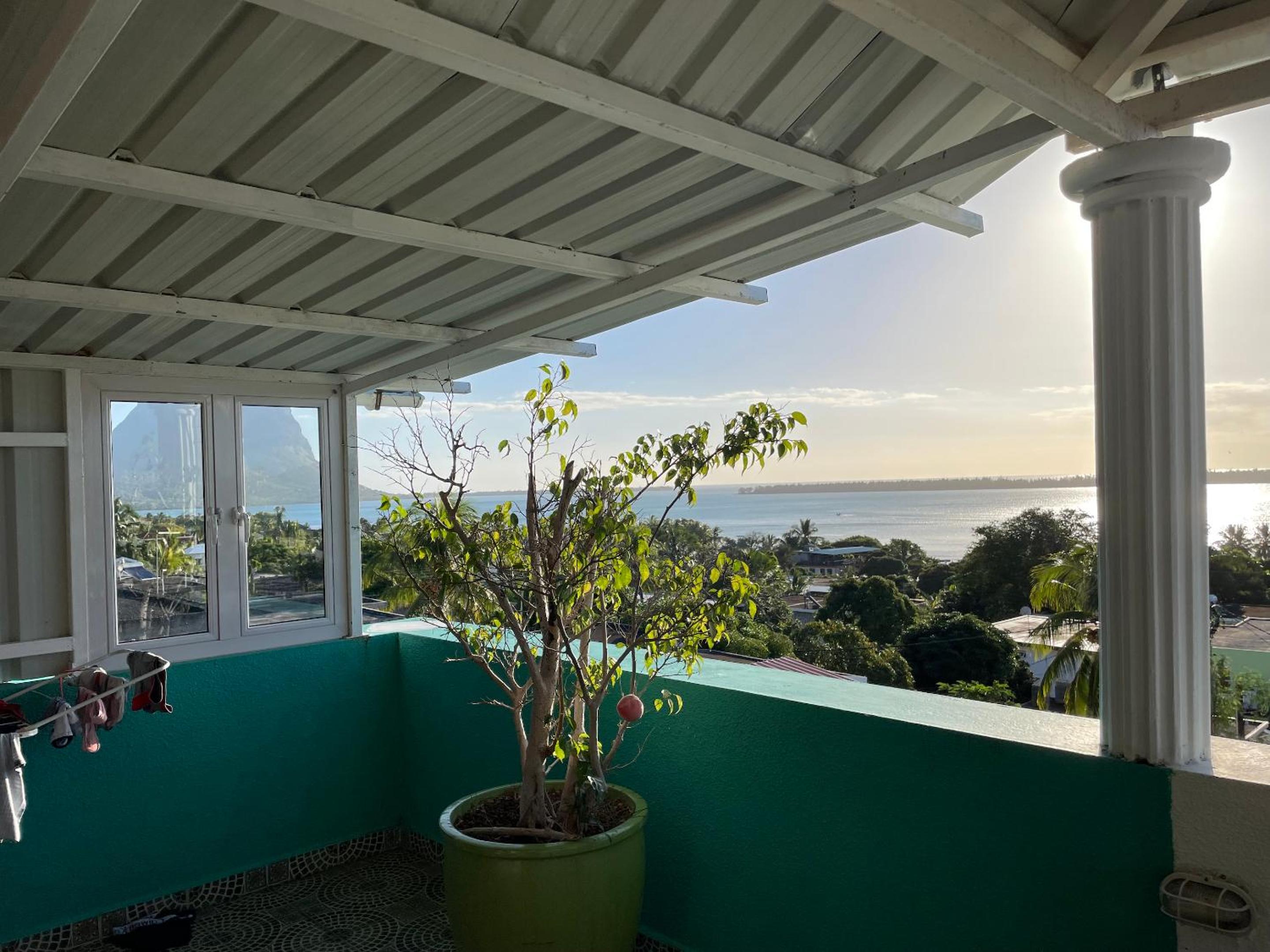 Sea View Apartment in La Gaulette - 30 m² + Terrace photo 5