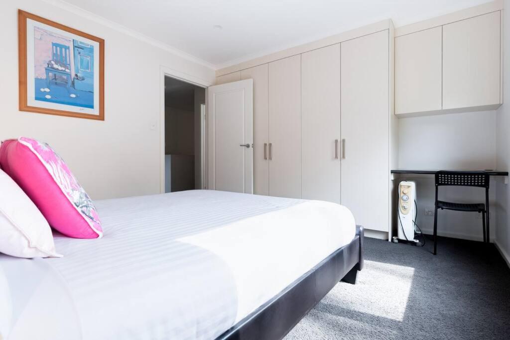 Perfect for groups and large families - Sleeps 12