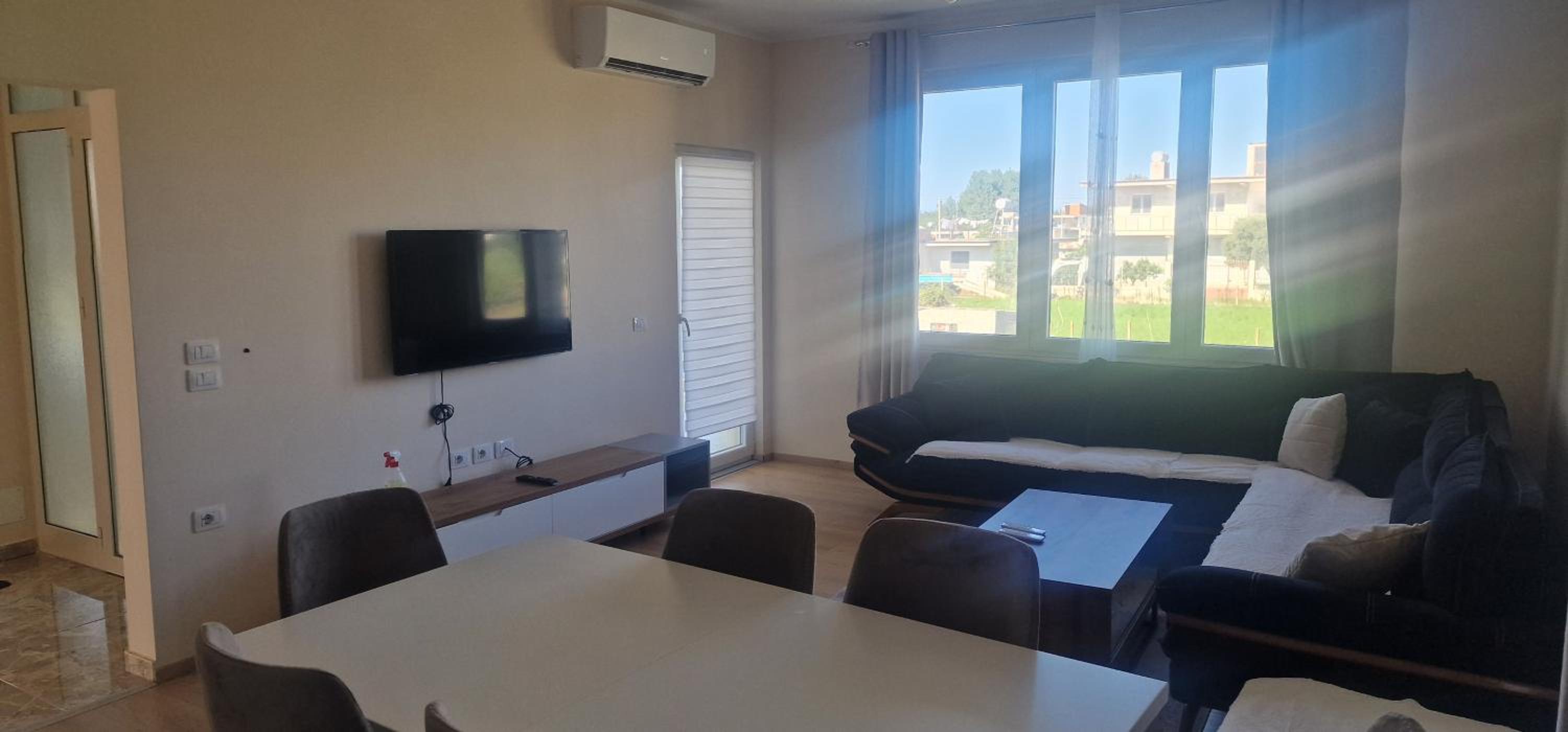 Apartament Jony