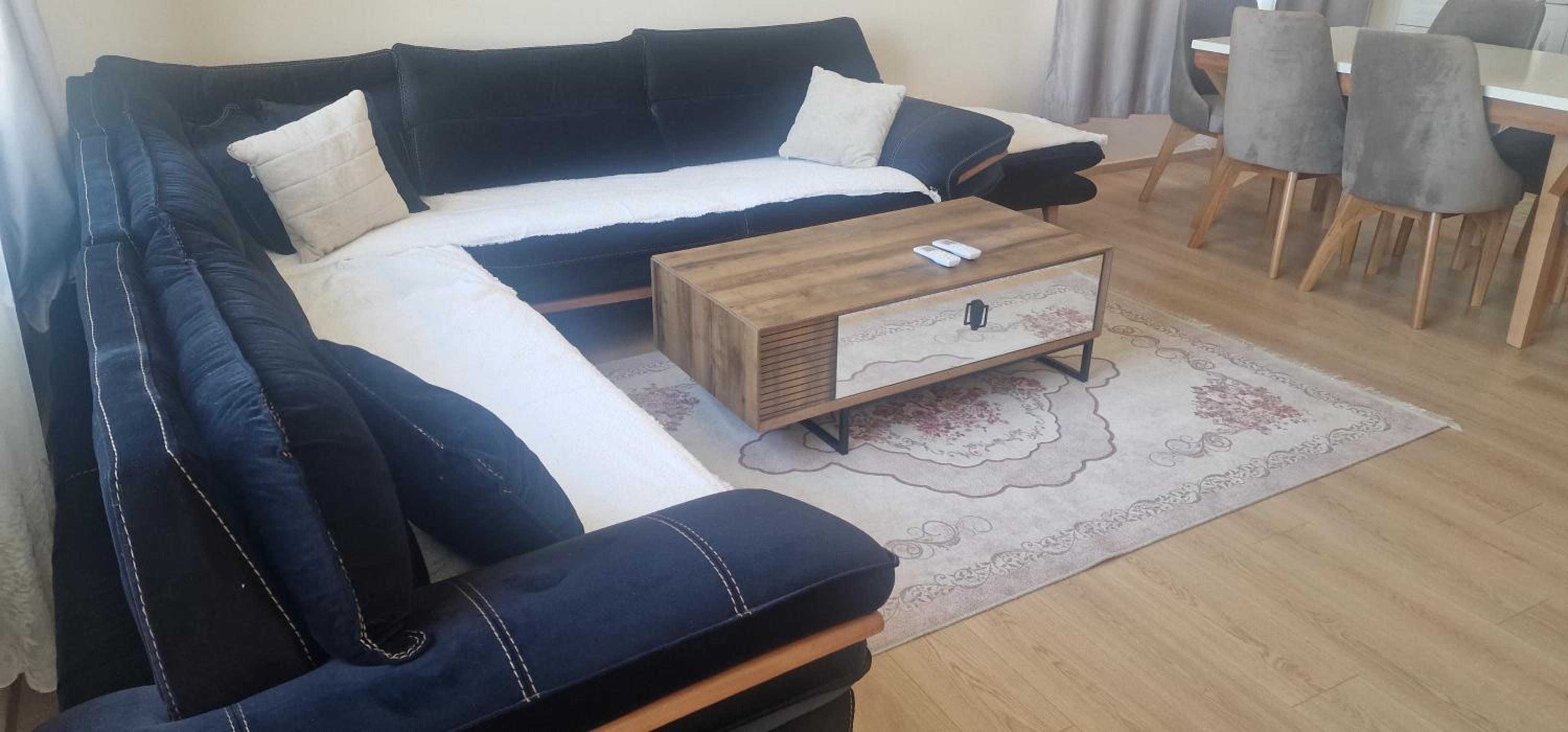Apartament Jony