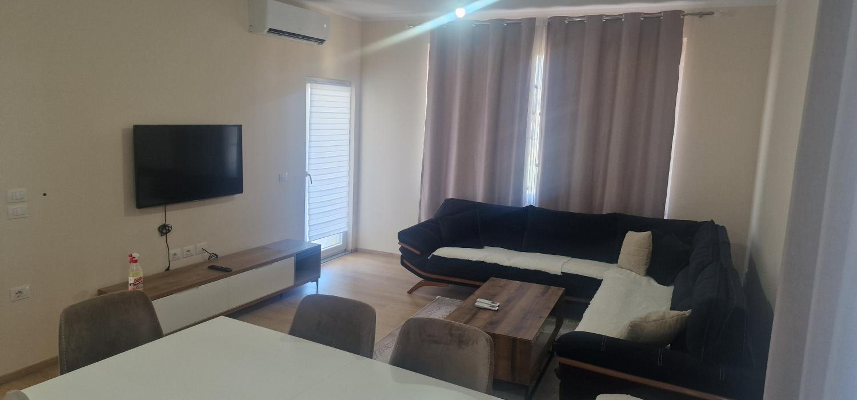 Apartament Jony