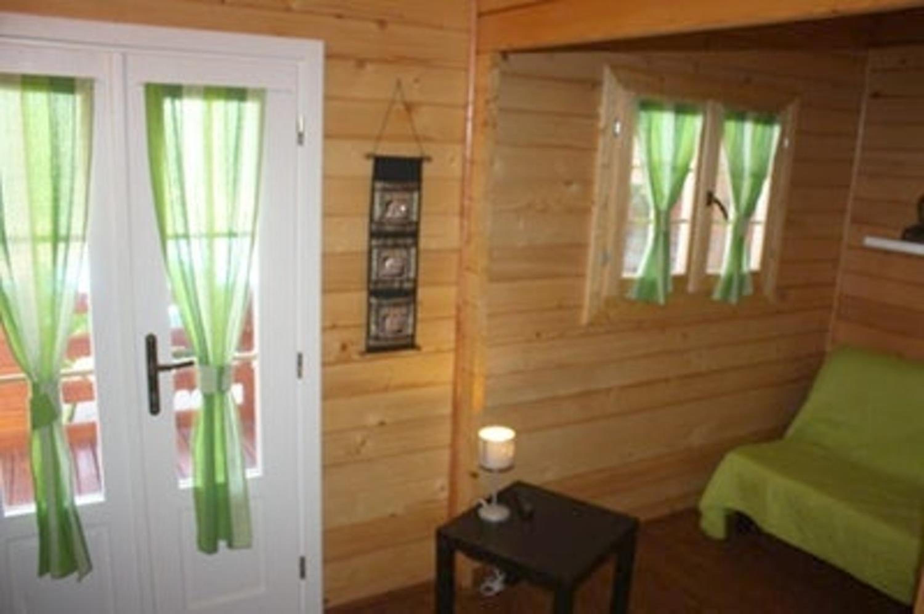 Bungalow charmant à Vincendo avec piscine partagée