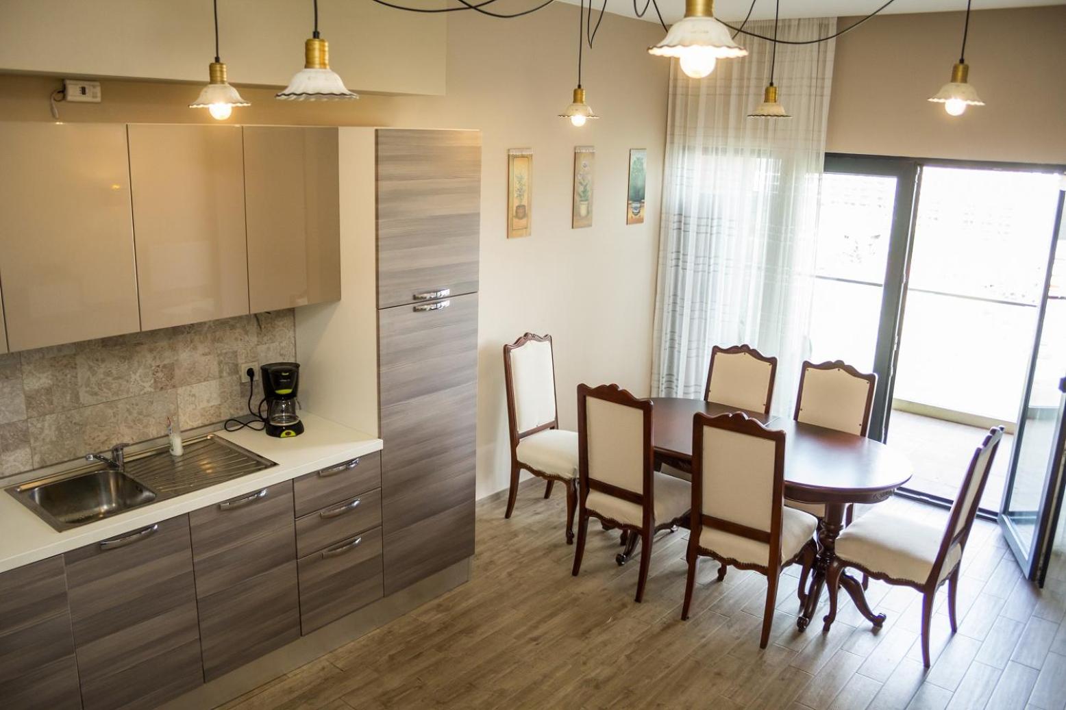 Tamara's Spacious Home view 3