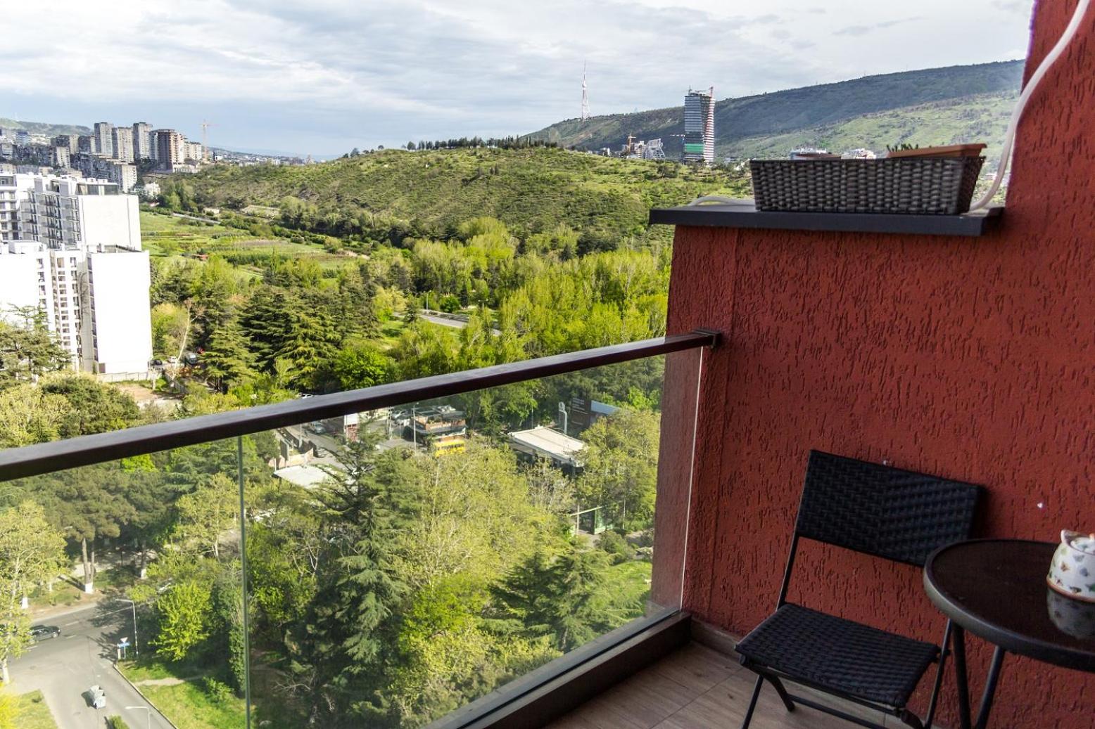 Tamara's Spacious Home view 5