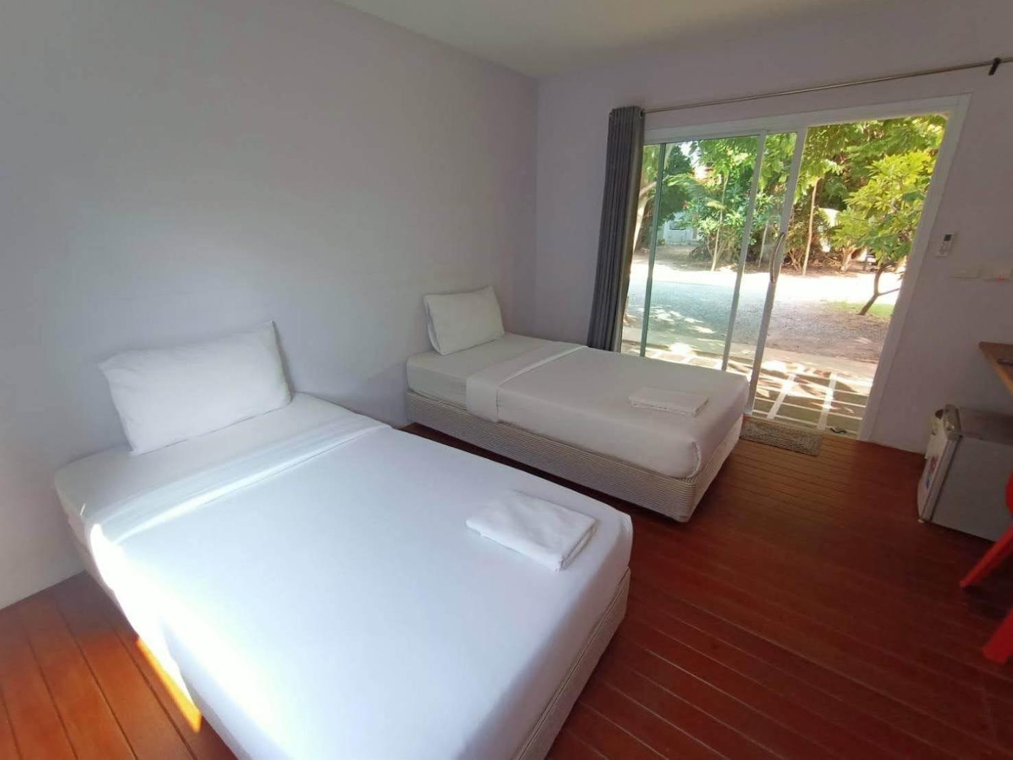 Pak Dee Resort