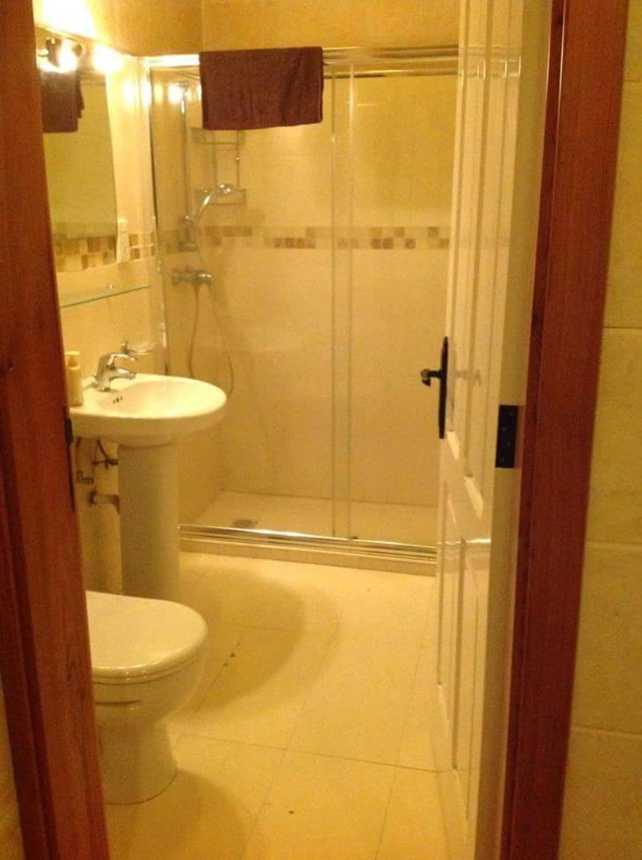 Charming Villa in Qala + Pool