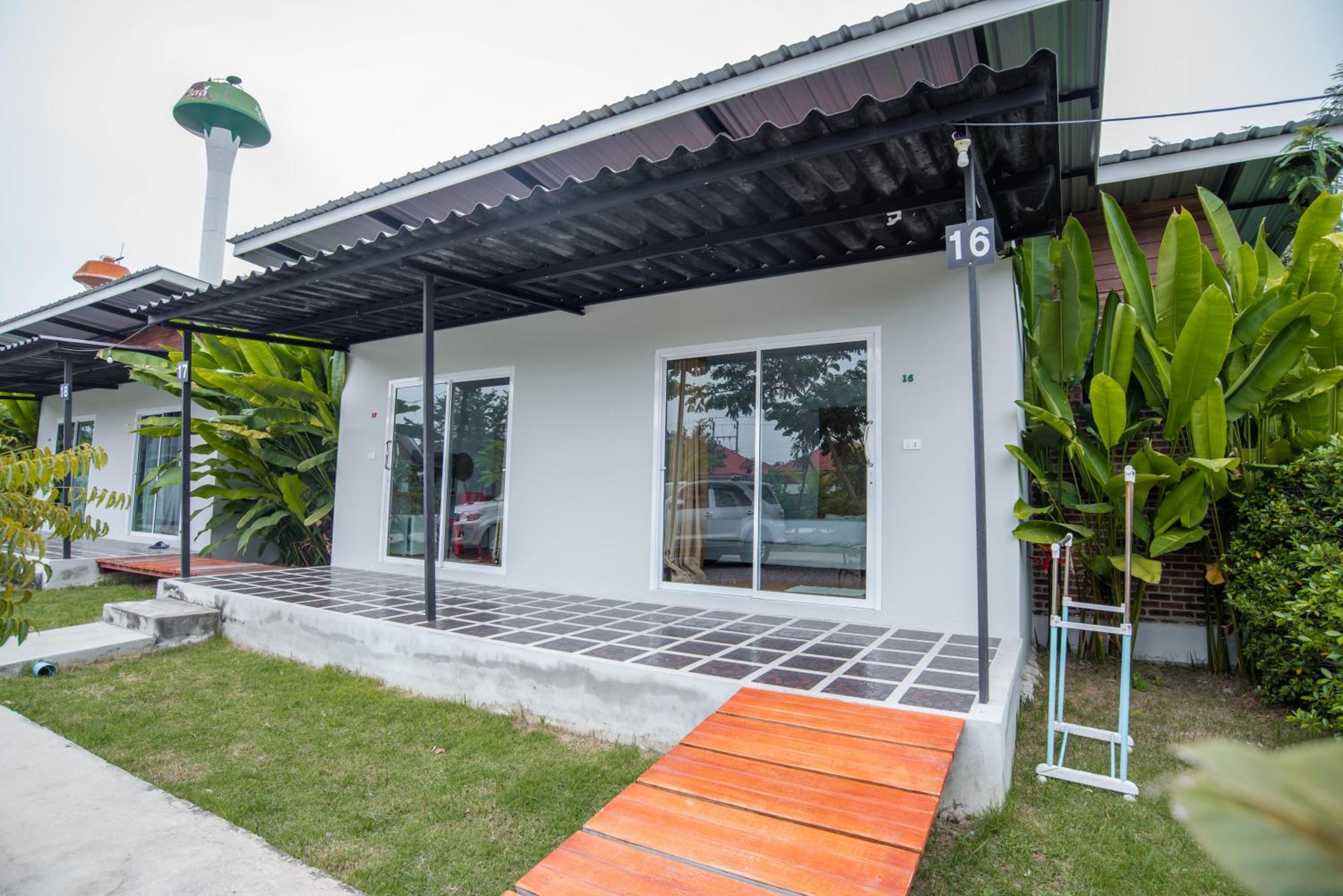 Pak Dee Resort