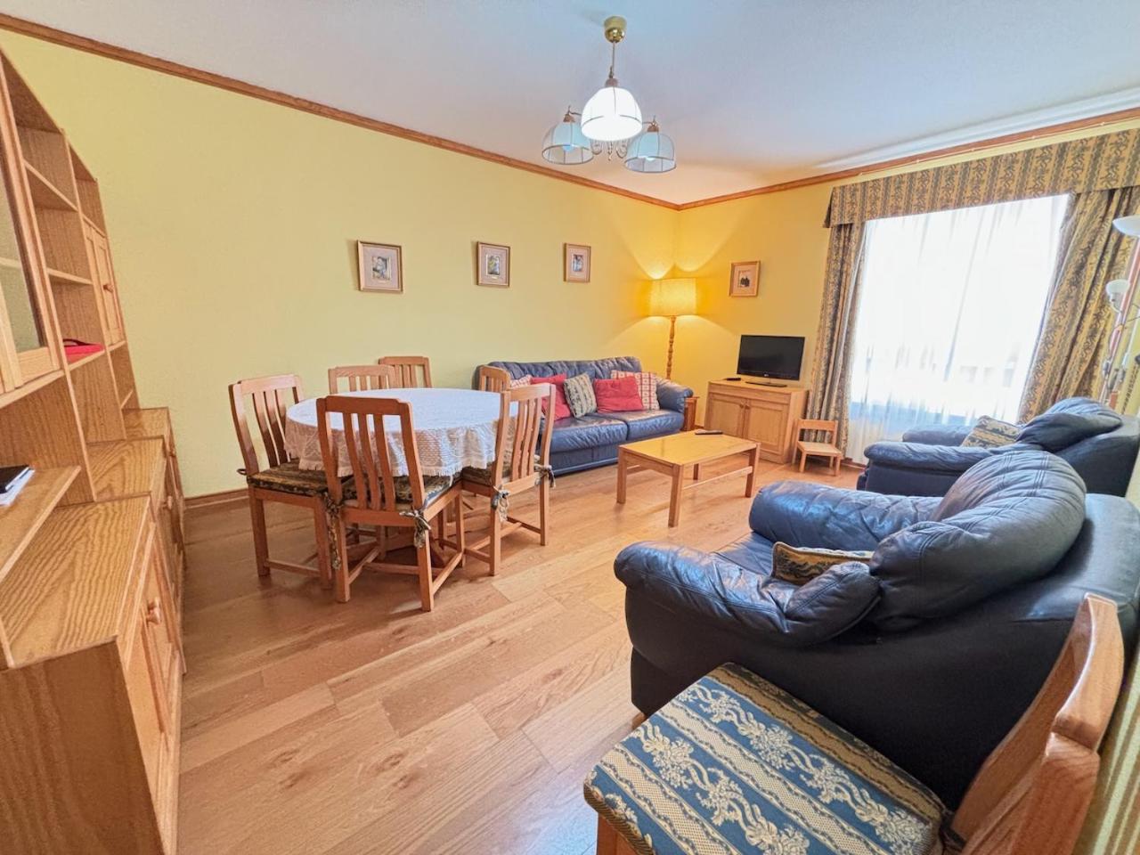 Two bedroom apartment near beach and Casino view 2