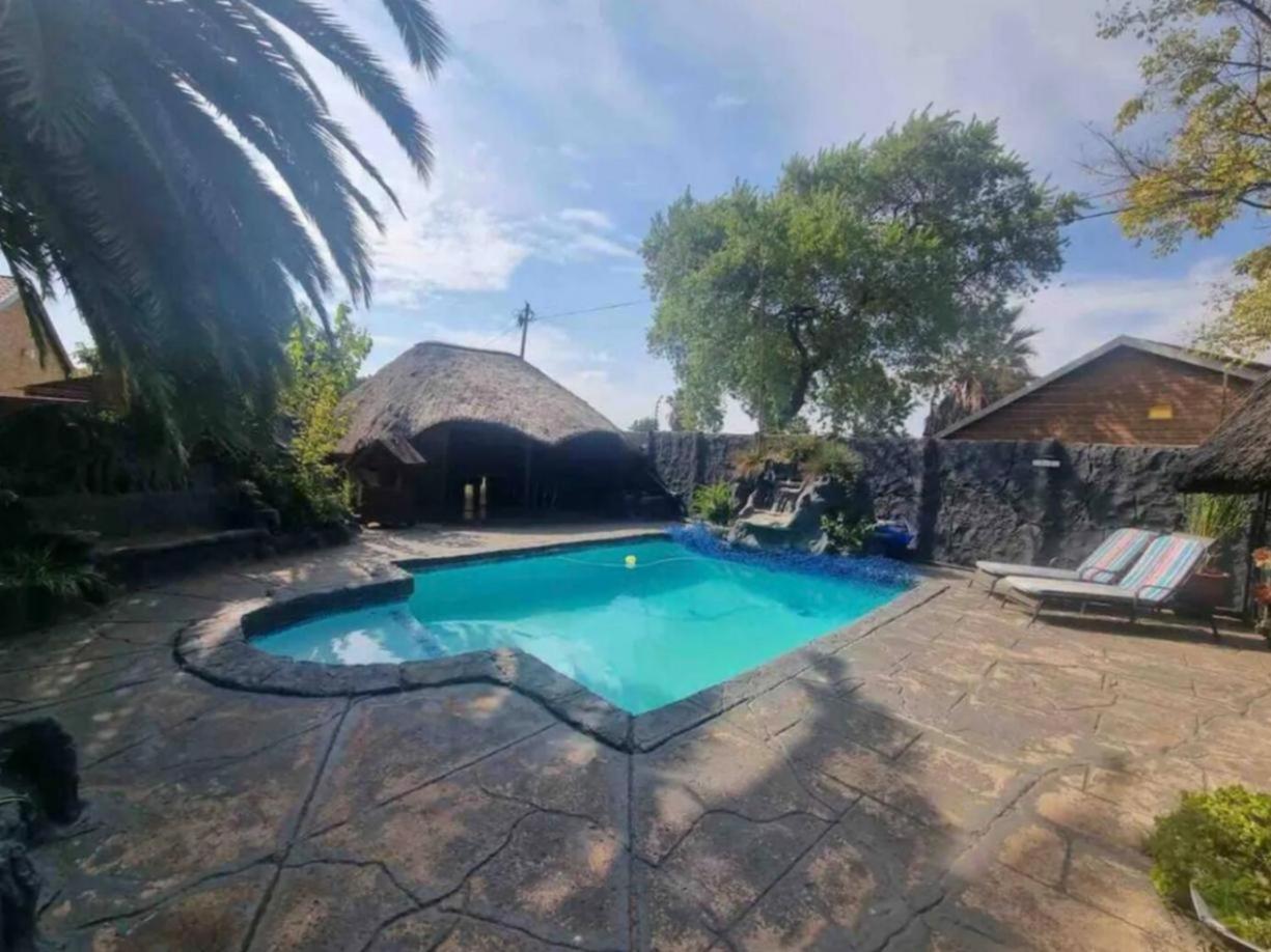 Luxe Guesthouse