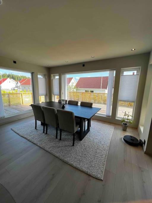 Nytt hus i fredfullt nabolag view 4