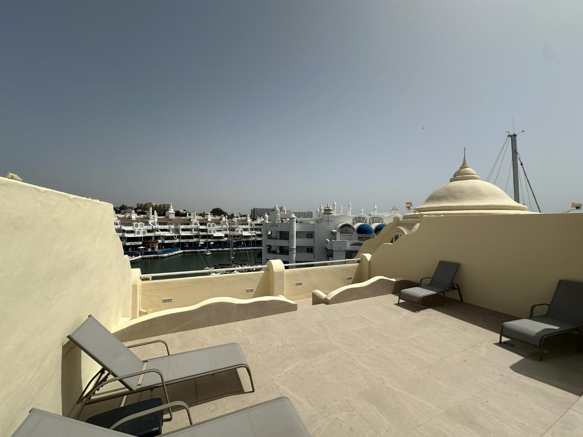 Nice Apartament in Puerto Marina
