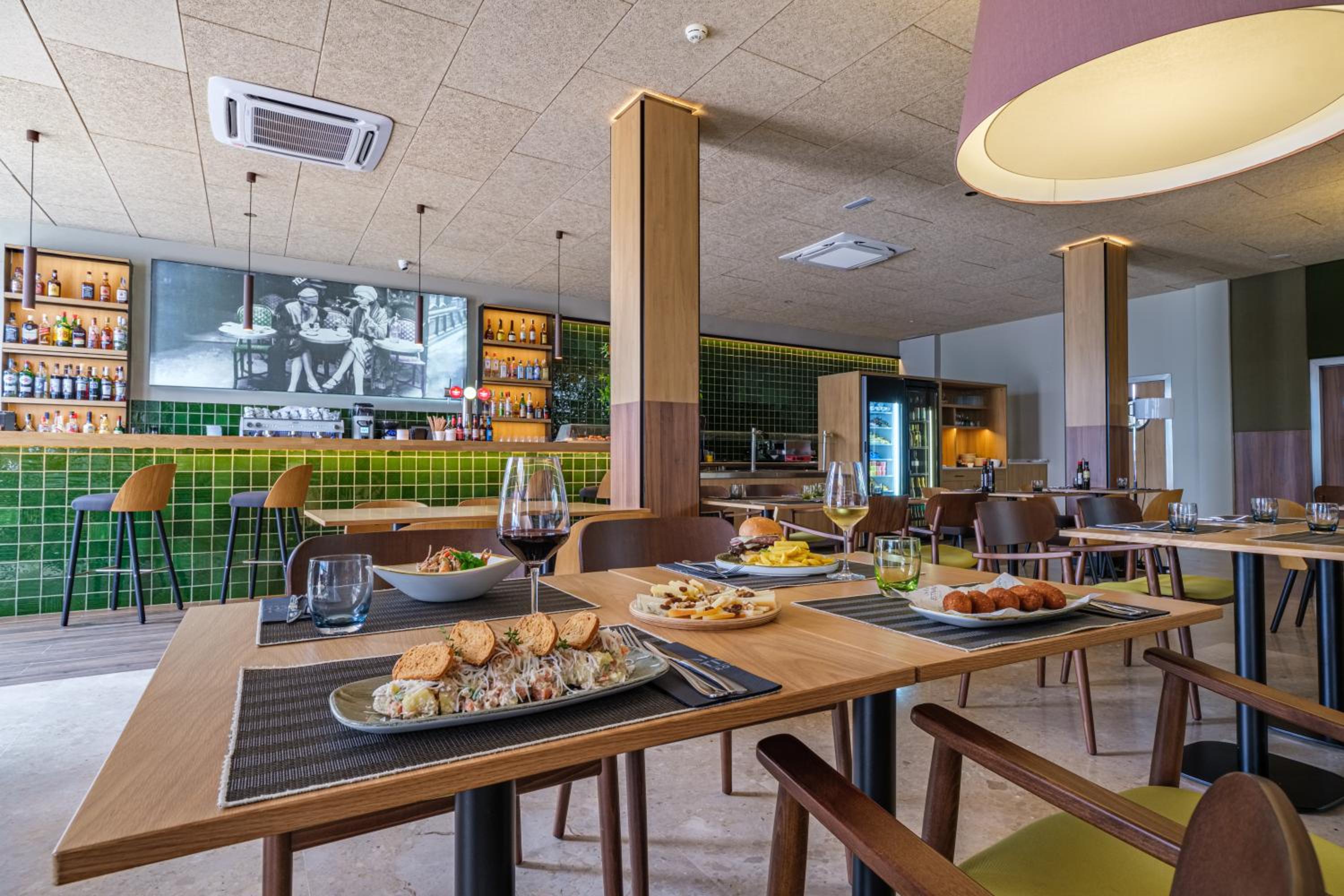 Apartamentos Estival Park