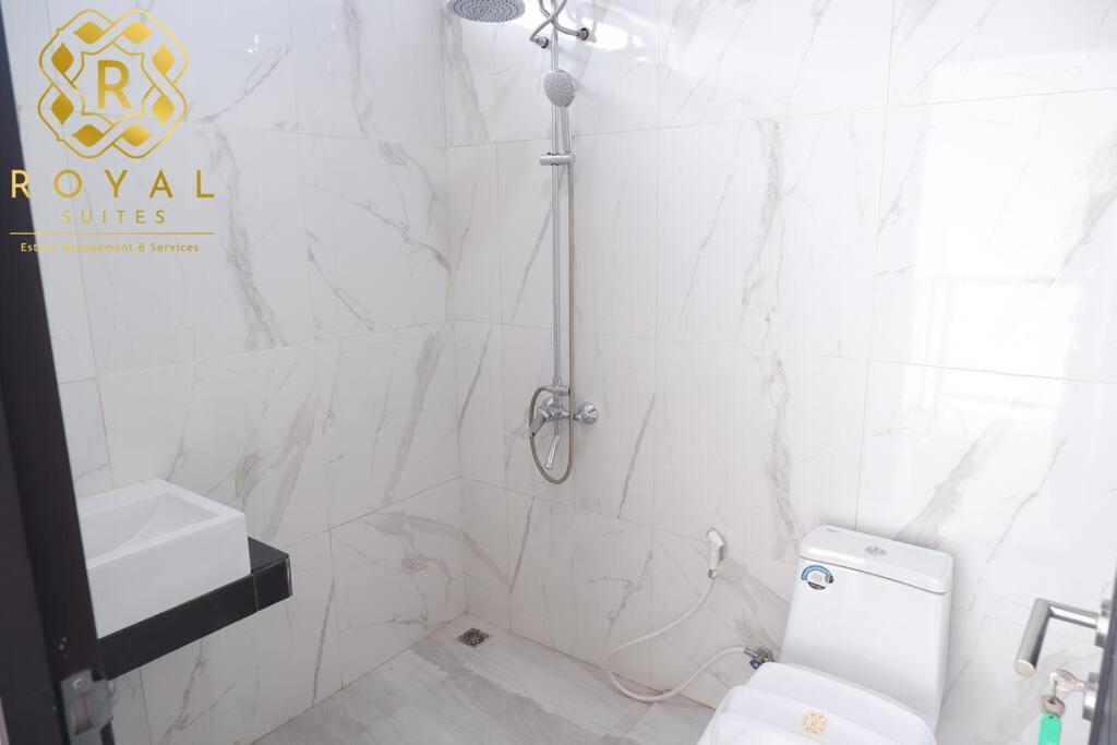 Royal Suites Home Villa 3BR with Private Pool - C9 view 3