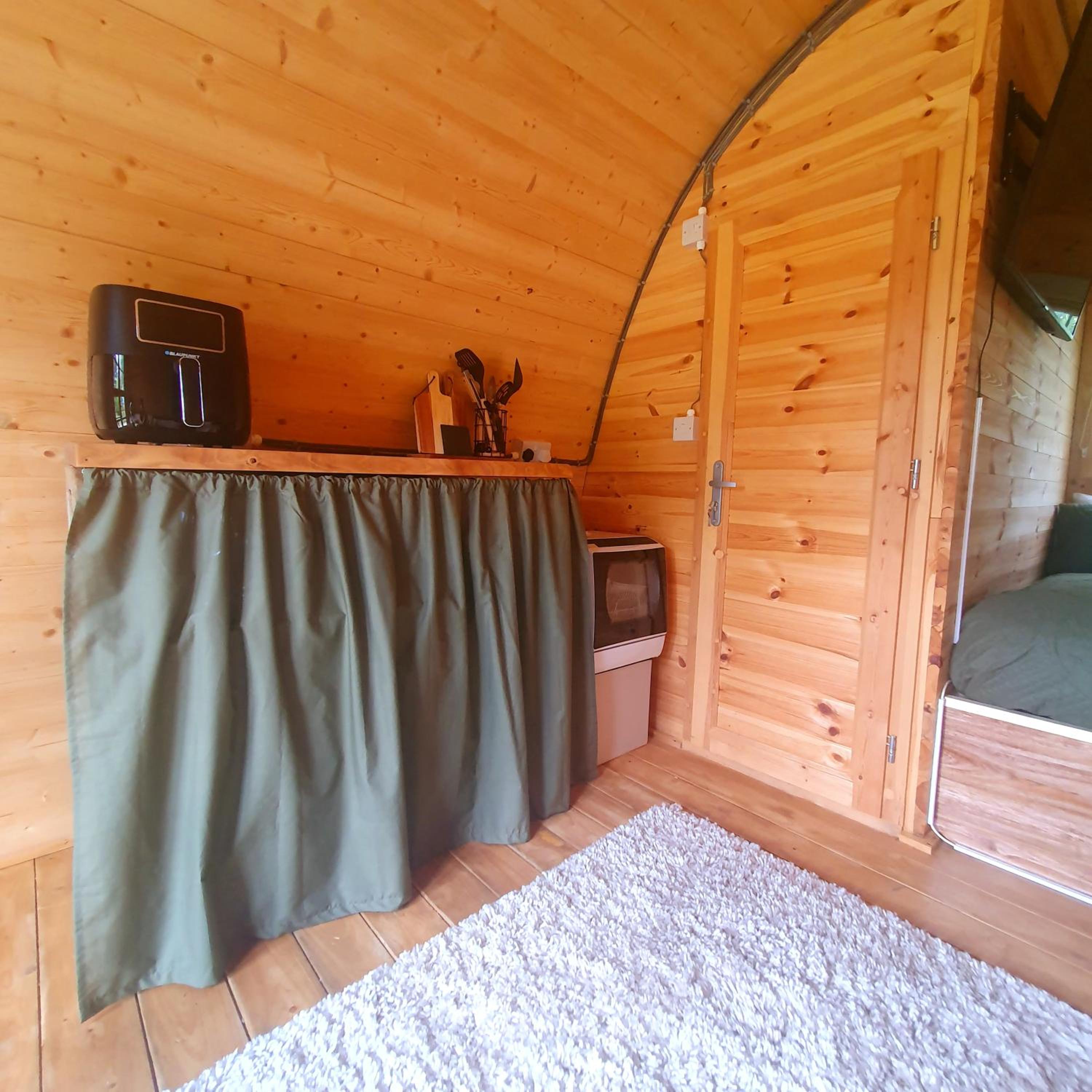 Photo 11