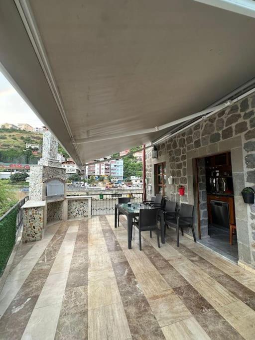 Natural River Stone Villa